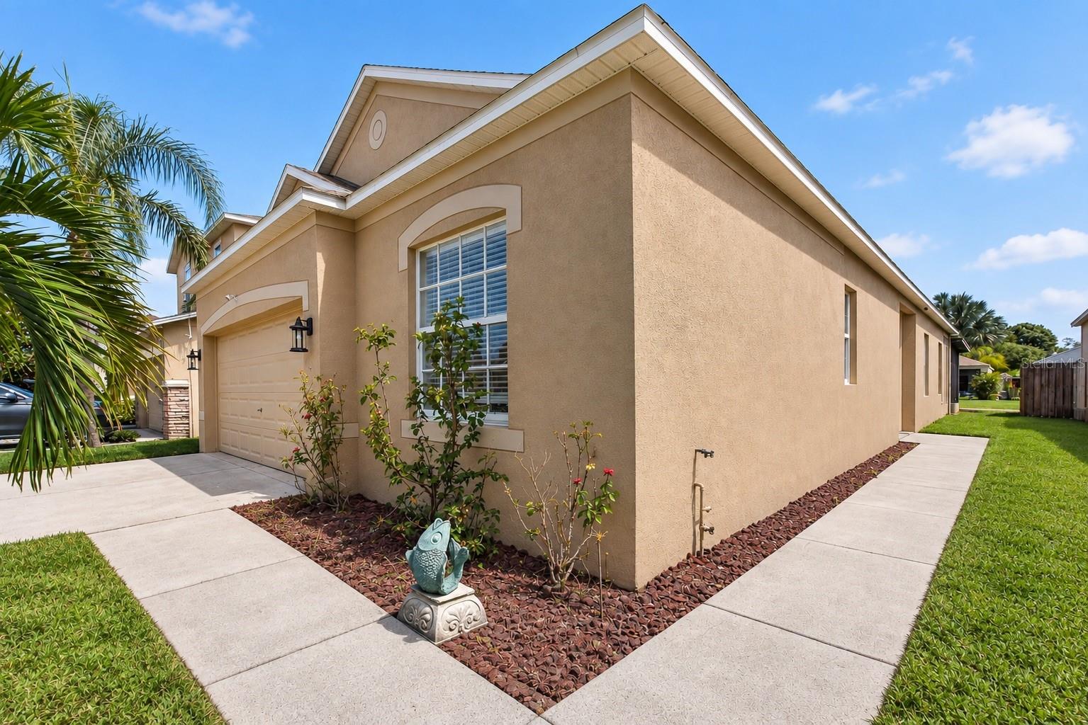 1824 ATLANTIC DR