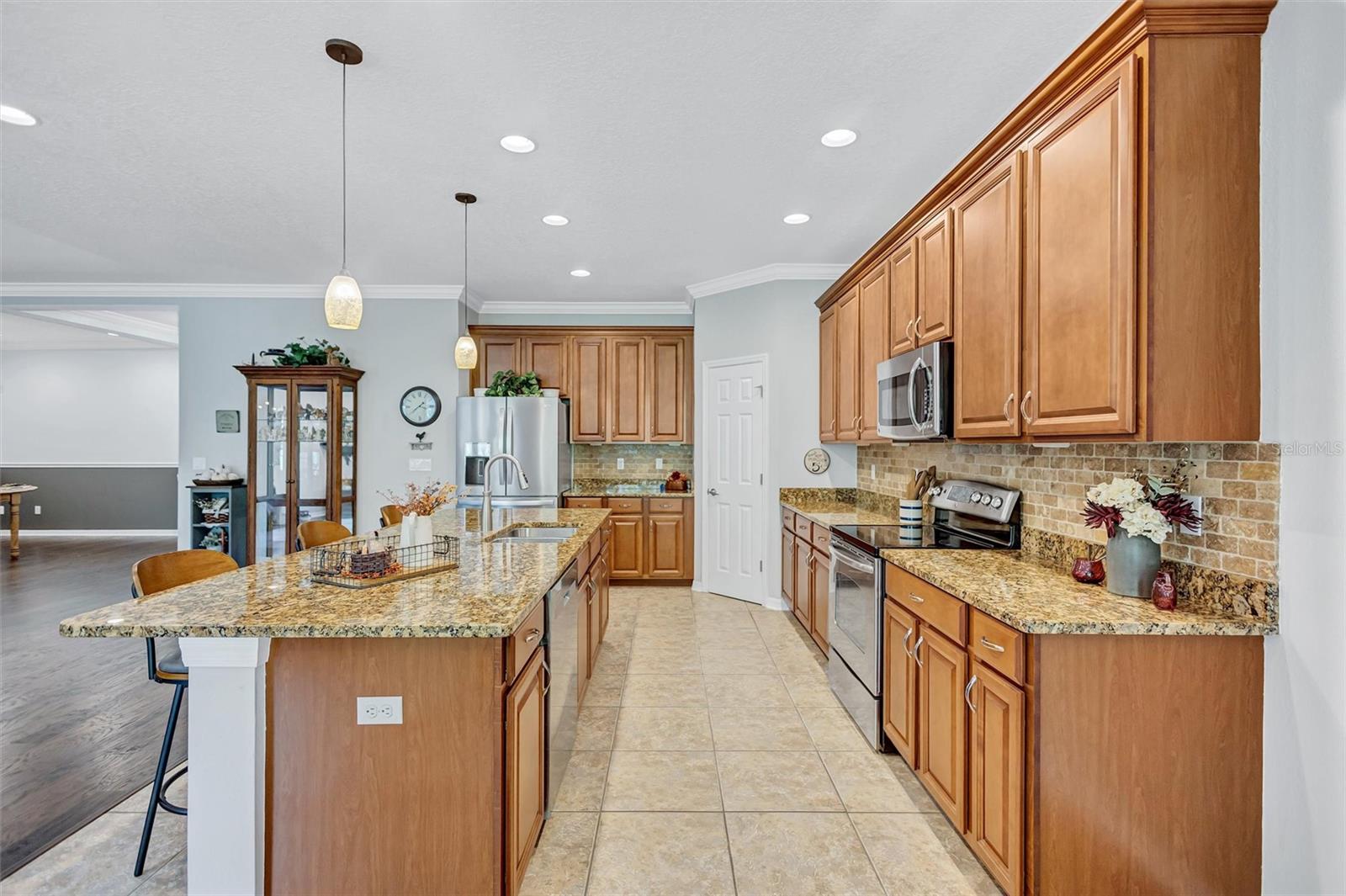 1503 YALE CASTLE CT