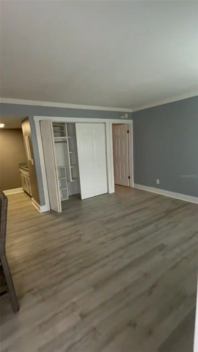 4127 DOLPHIN DR #4127