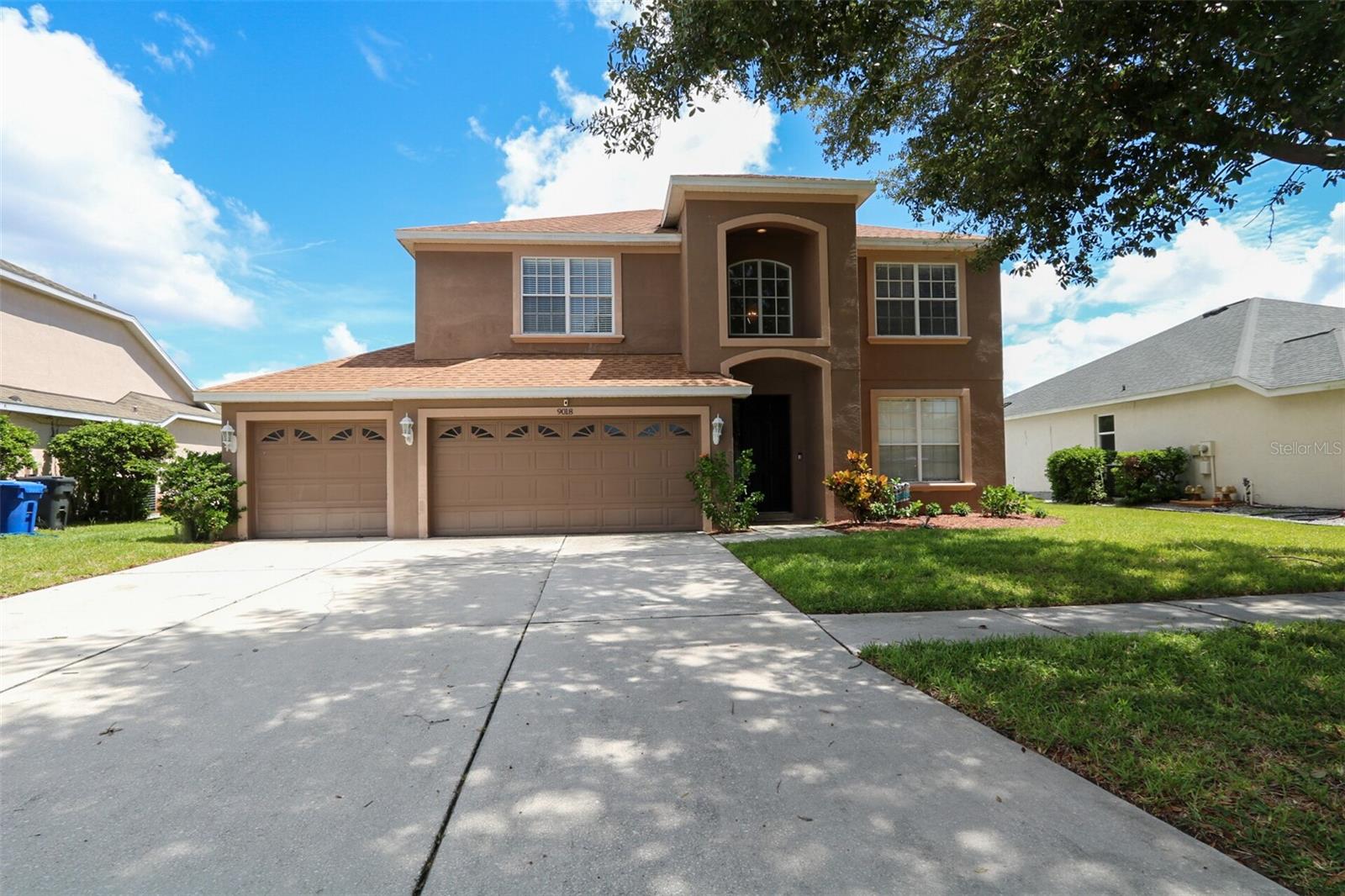 9018 Pinebreeze Dr, Riverview