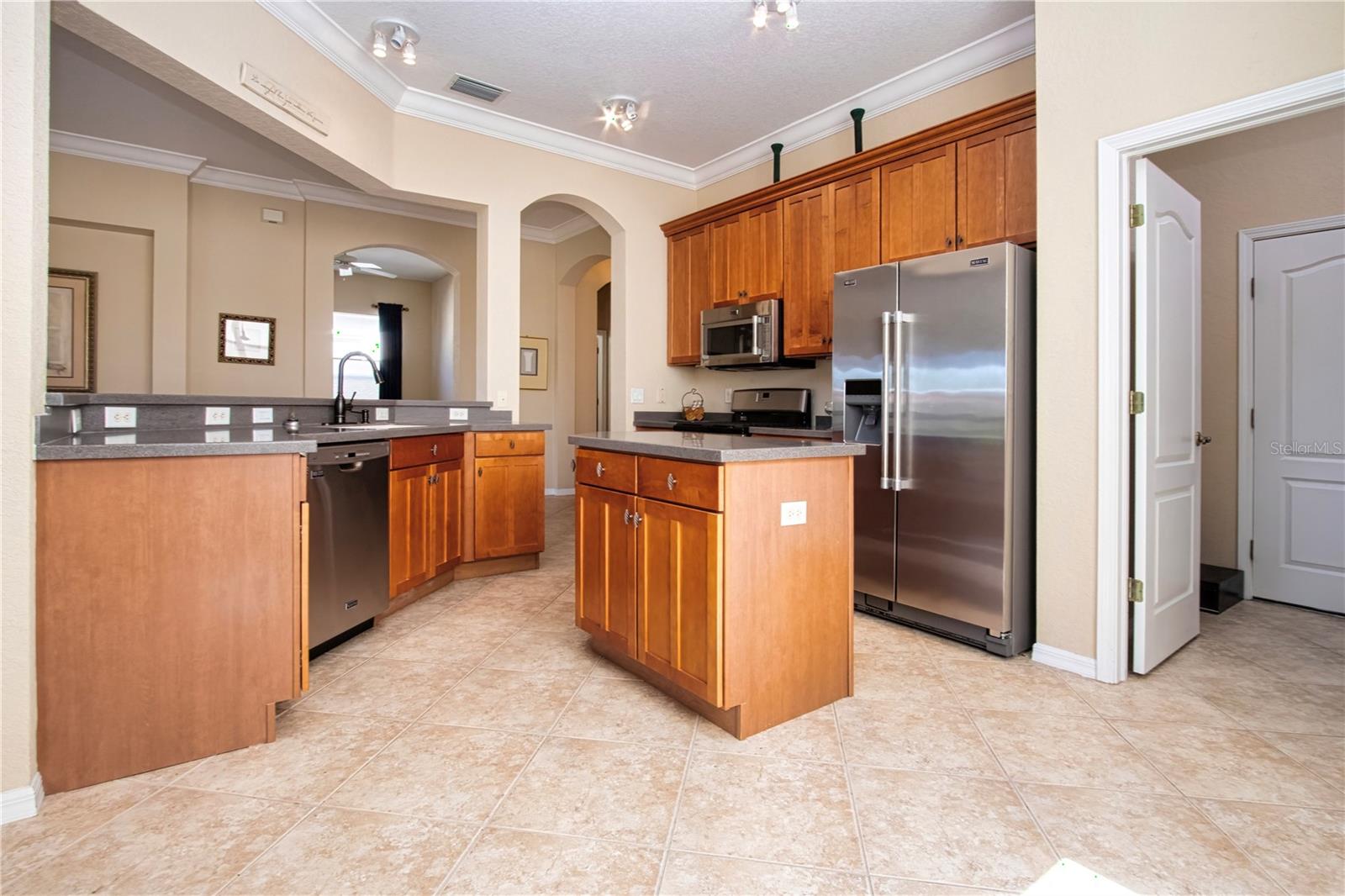 446 NOBLE FAIRE DR