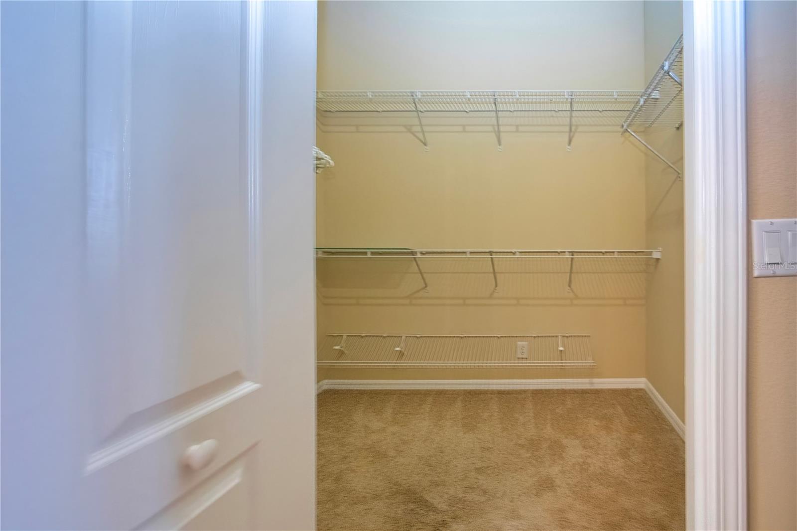 446 NOBLE FAIRE DR