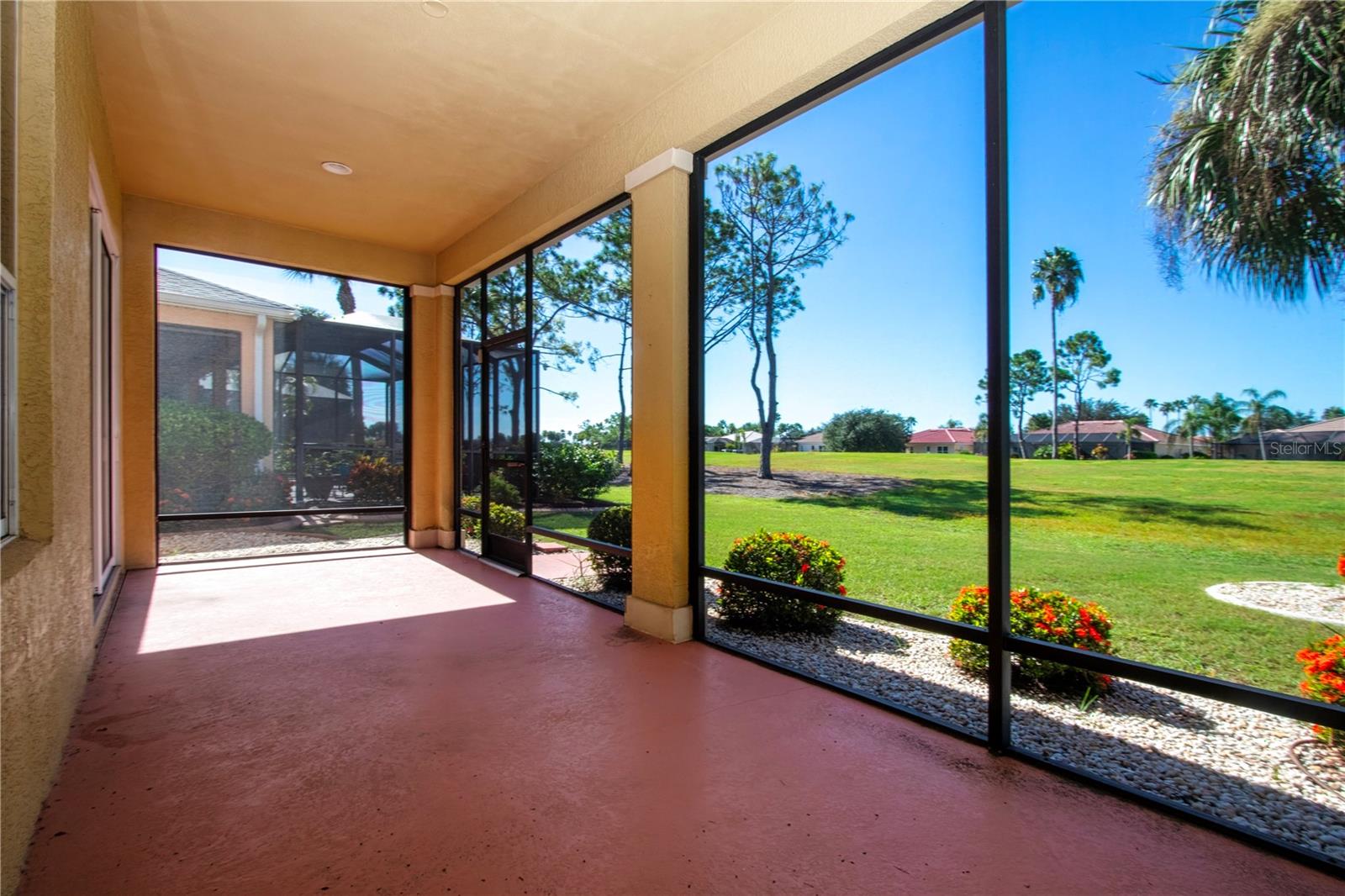 446 NOBLE FAIRE DR