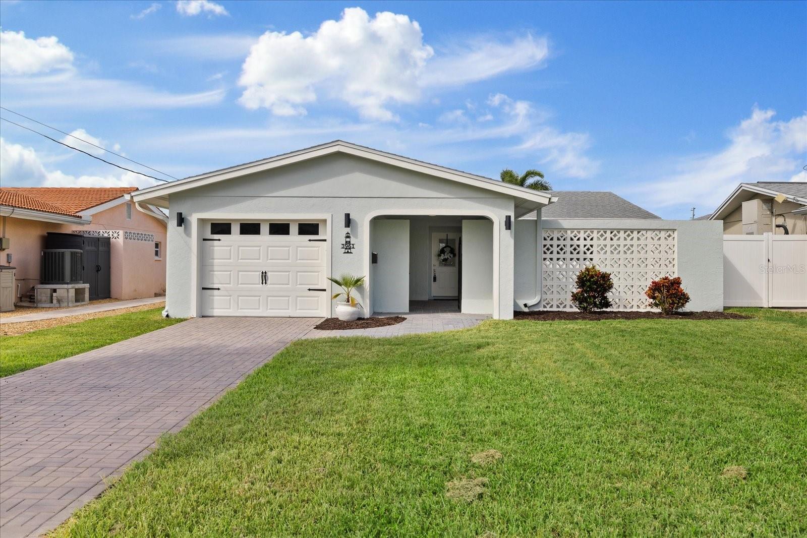3961 HEADSAIL DR