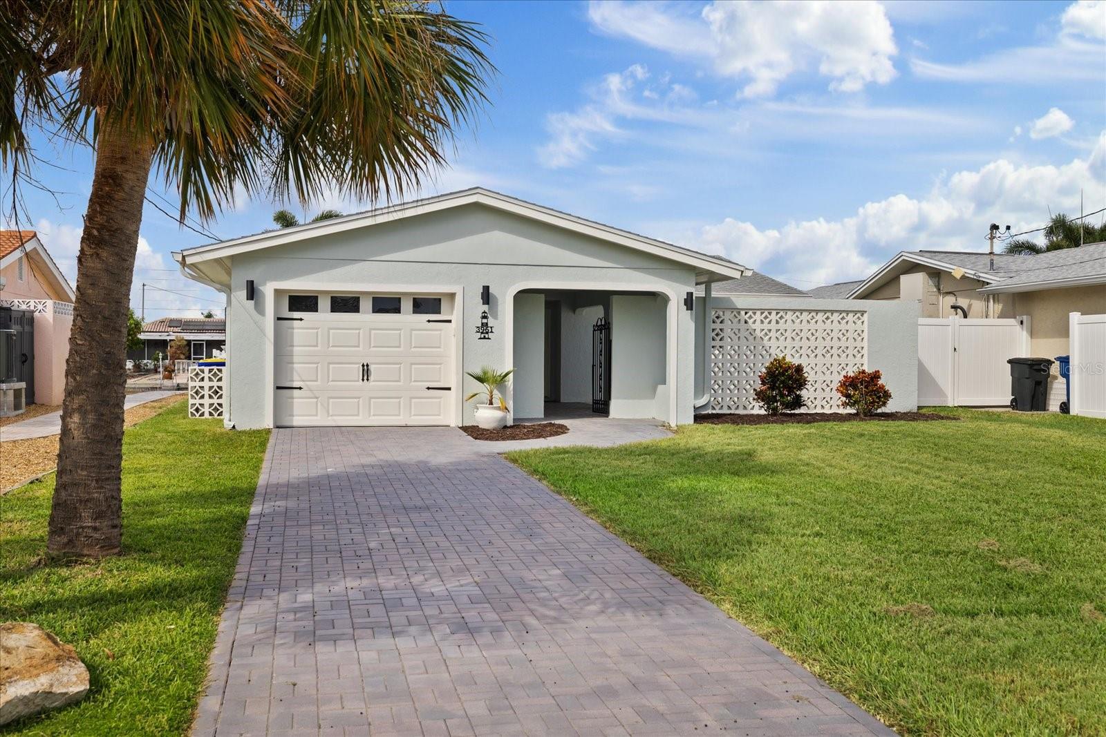 3961 HEADSAIL DR