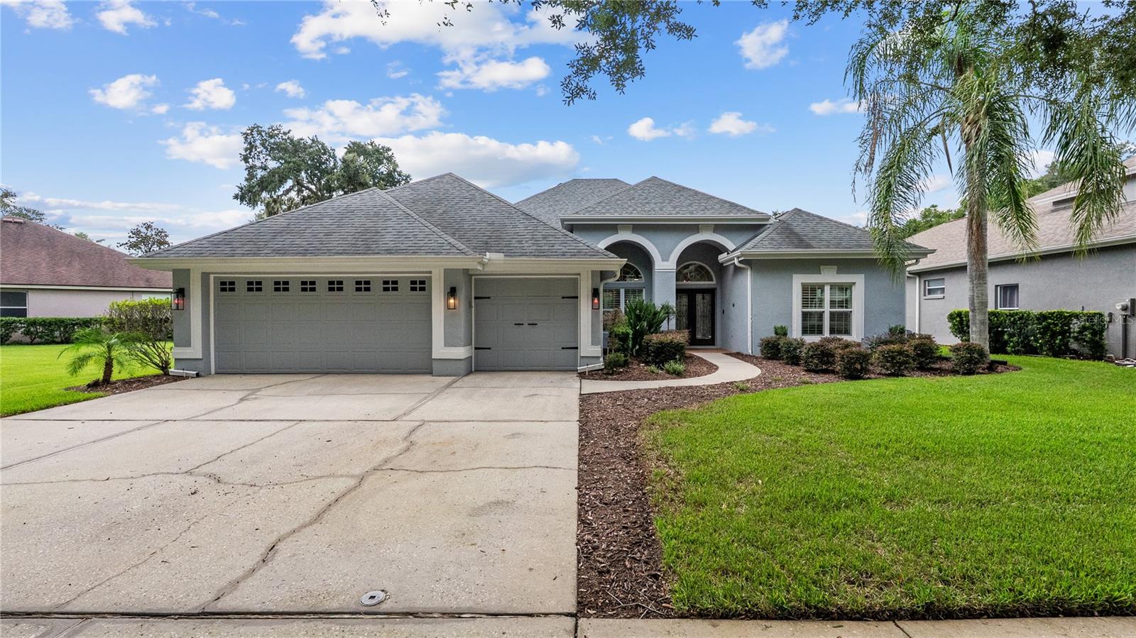 5924 Cherry Oak Dr, Valrico