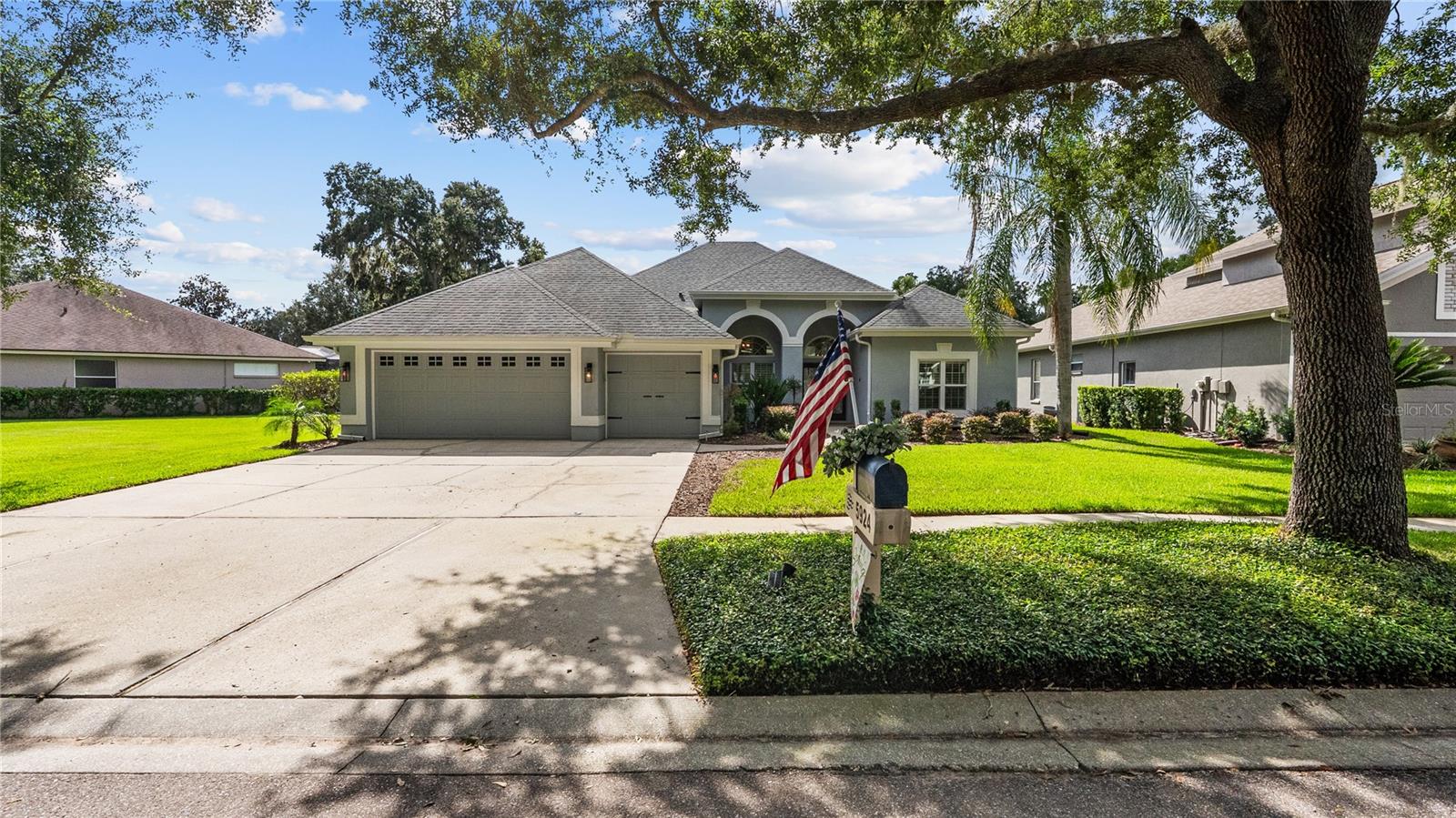 5924 CHERRY OAK DR