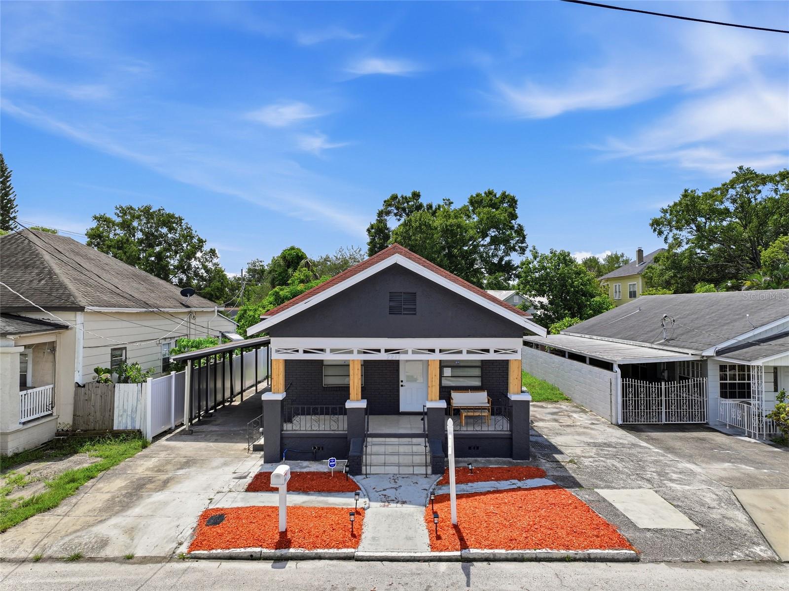 2217 CORRINE ST