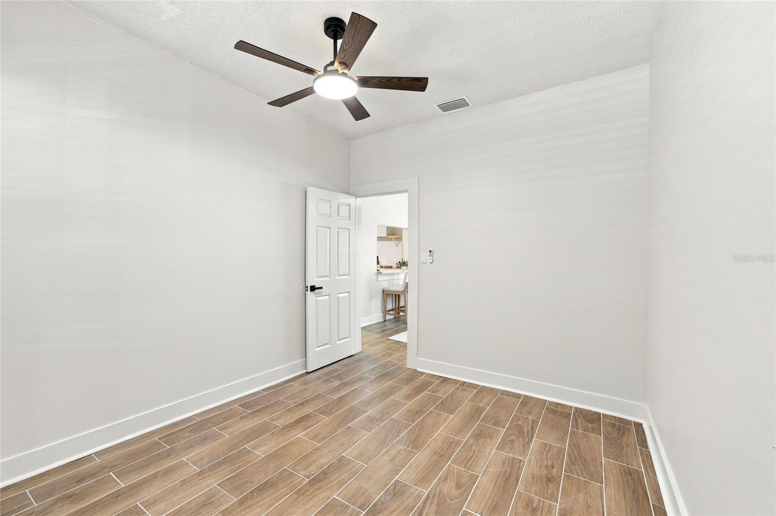 2217 CORRINE ST