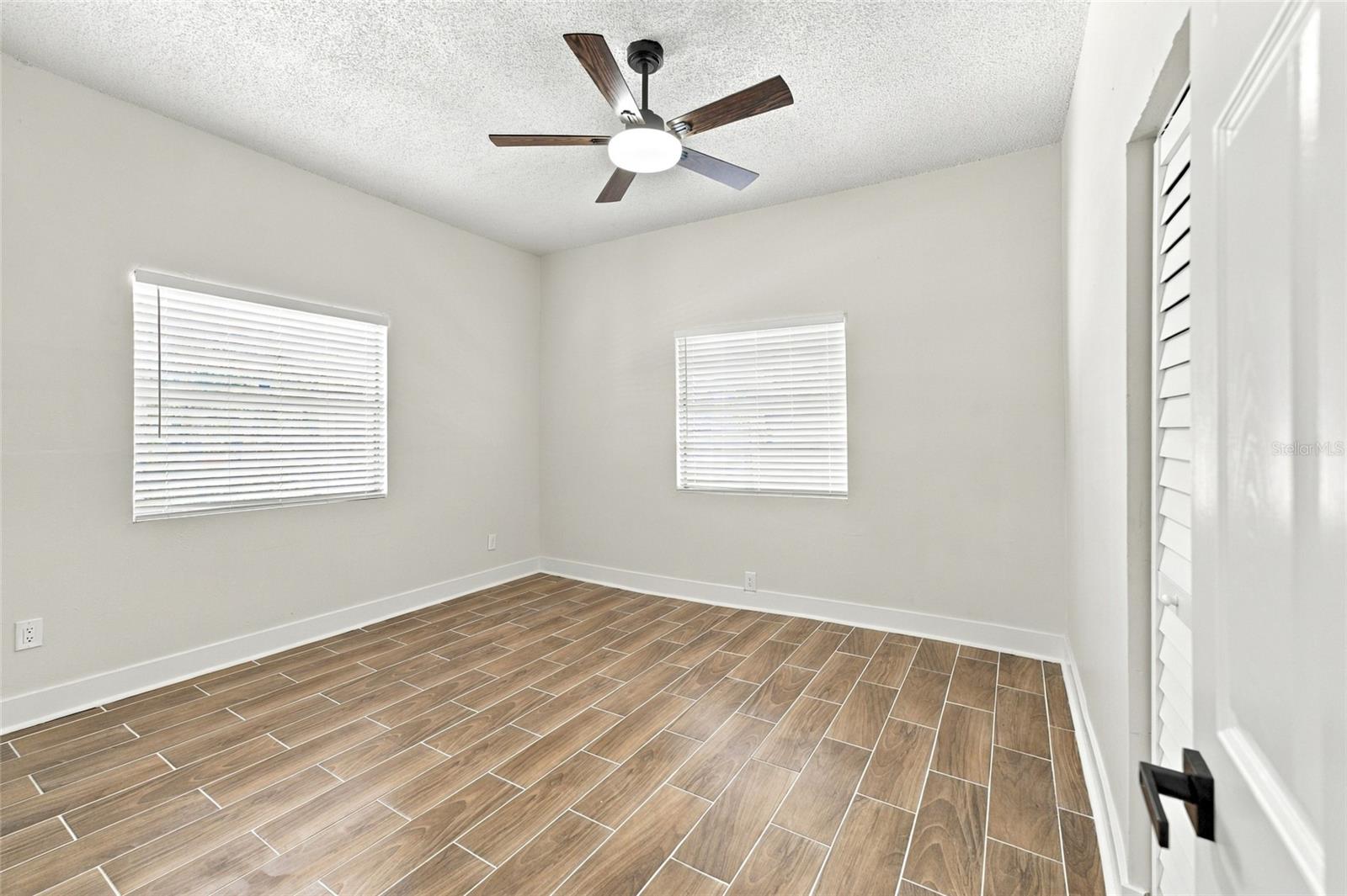 2217 CORRINE ST