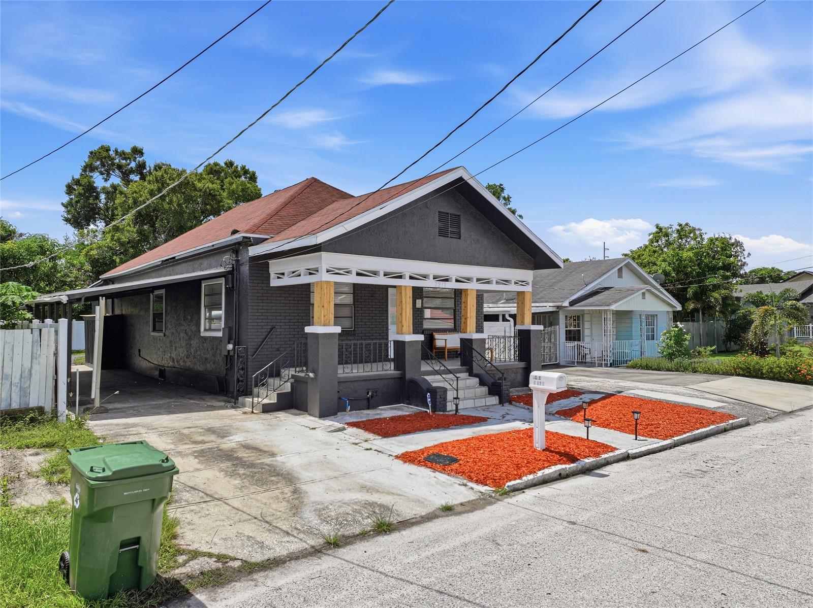 2217 CORRINE ST
