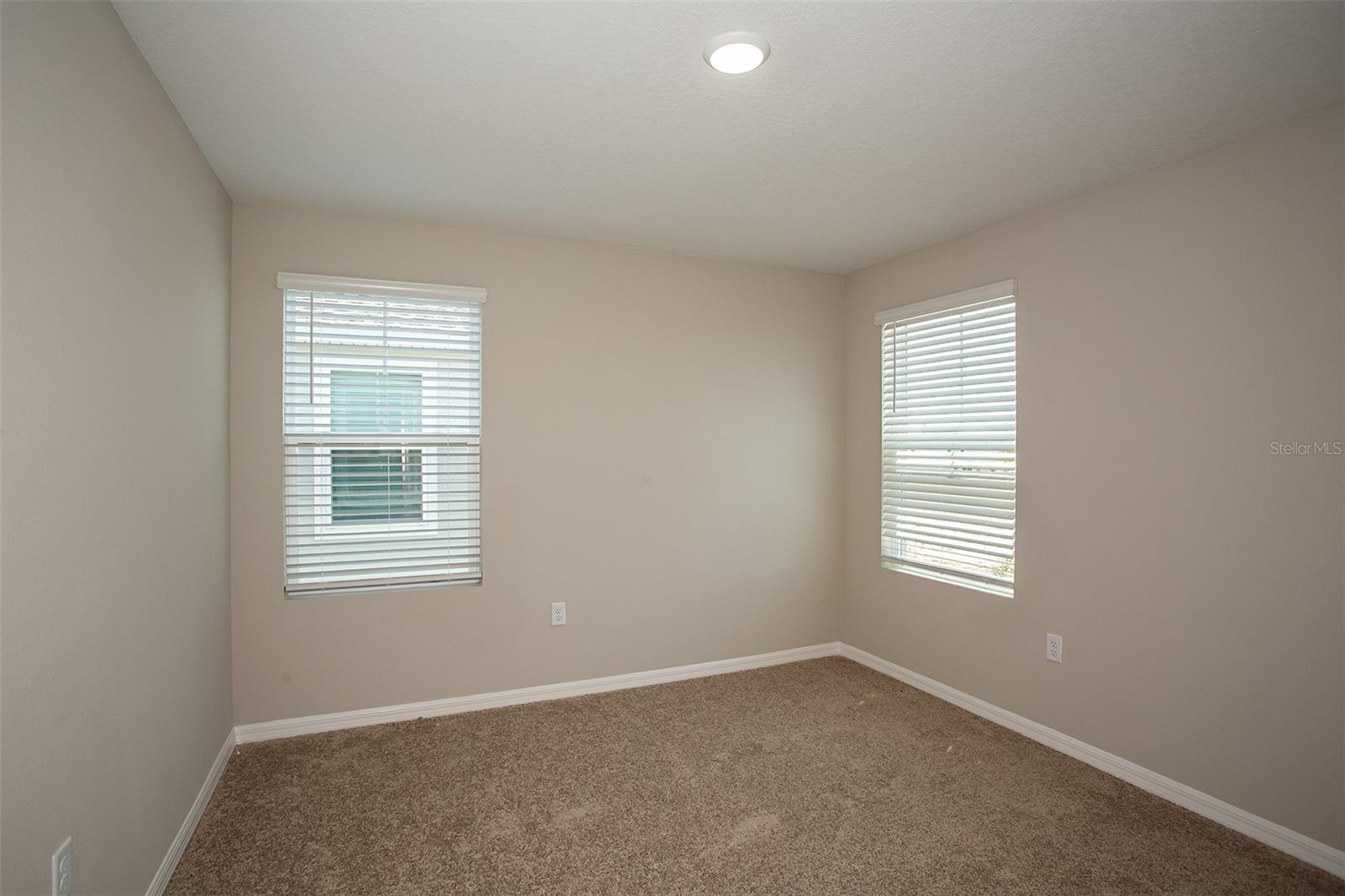 36668 THORNHEDGE DR