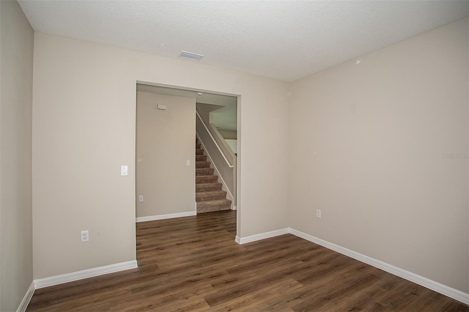 36668 THORNHEDGE DR