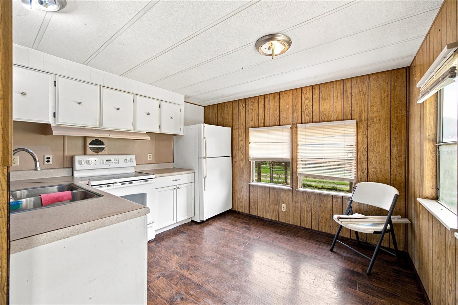 3102 PORTER RD