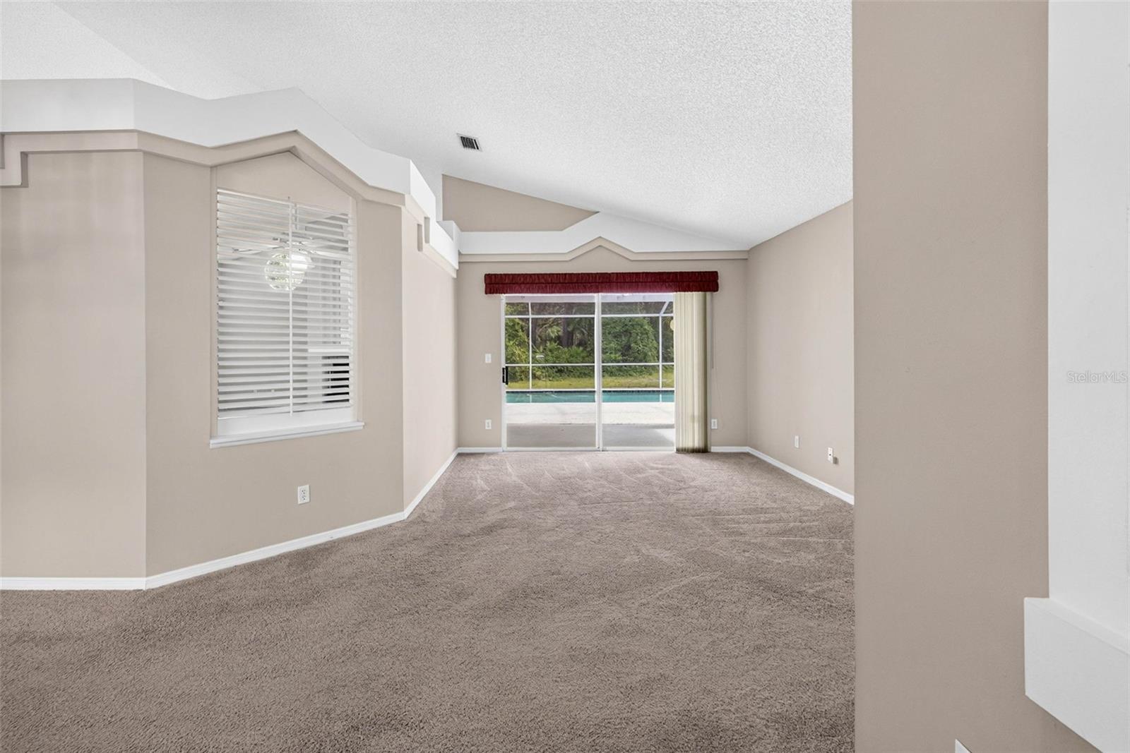 3318 SILVERPOND DR