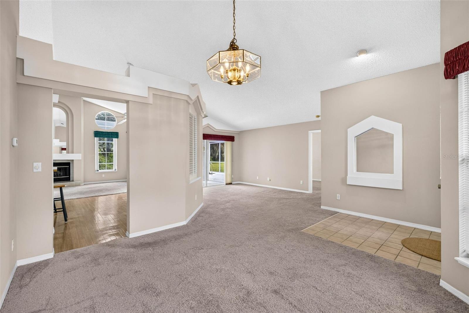 3318 SILVERPOND DR