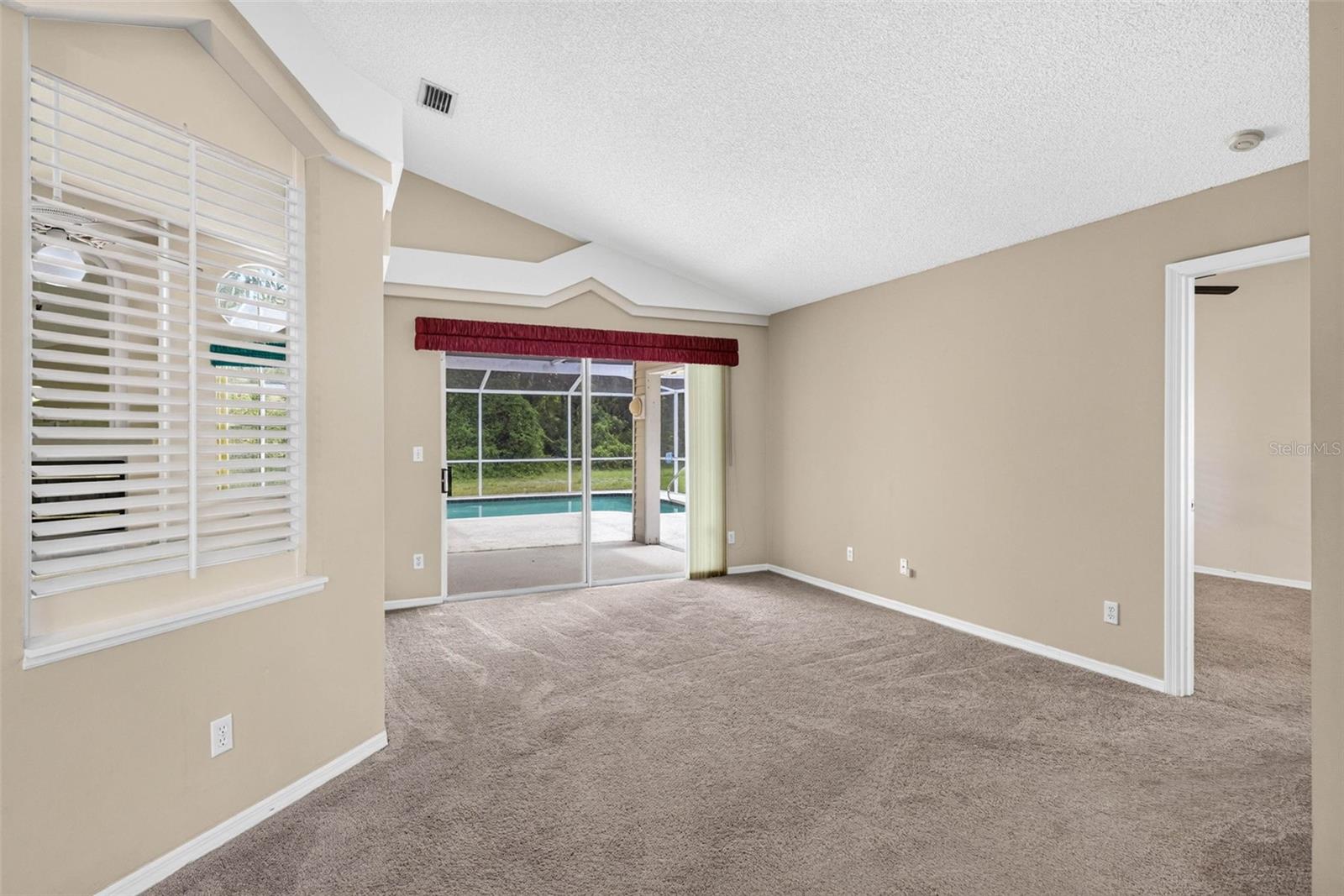 3318 SILVERPOND DR