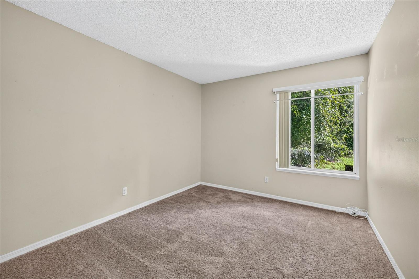 3318 SILVERPOND DR