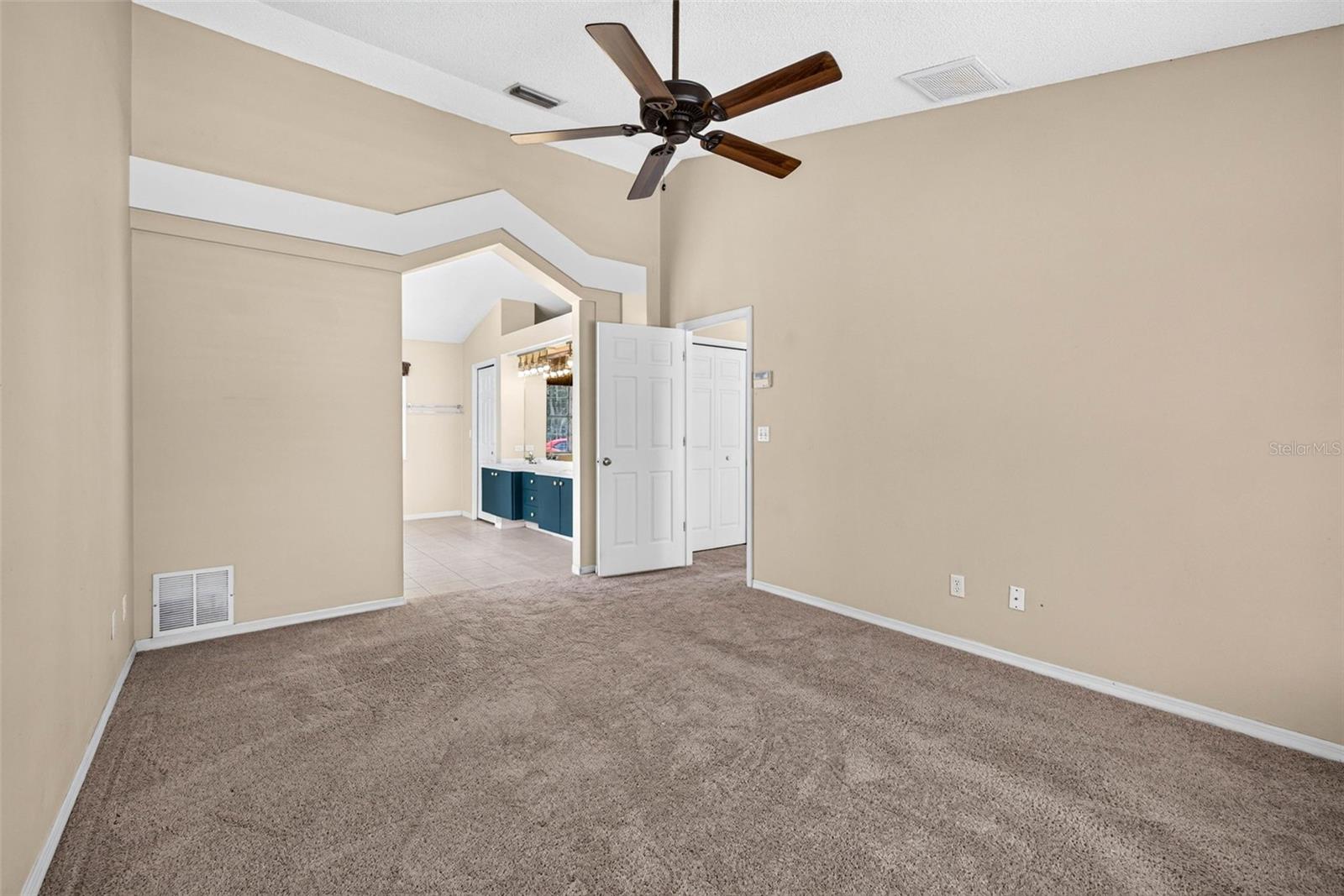 3318 SILVERPOND DR