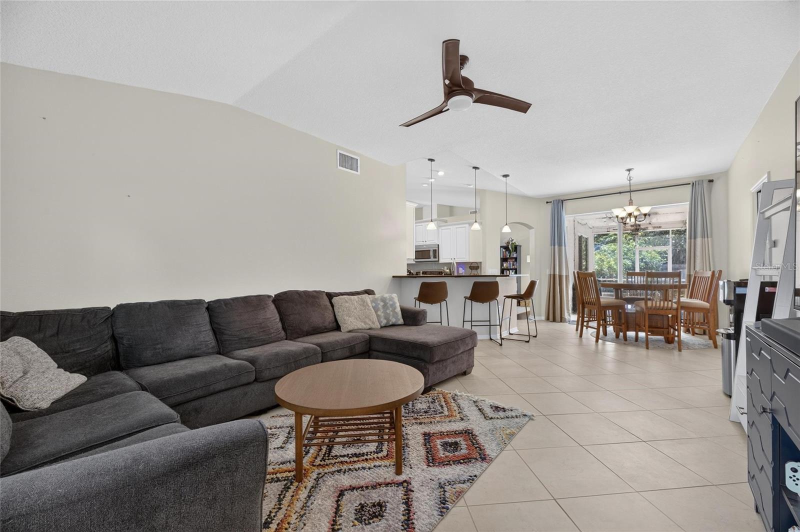 22240 WILLOW LAKES DR