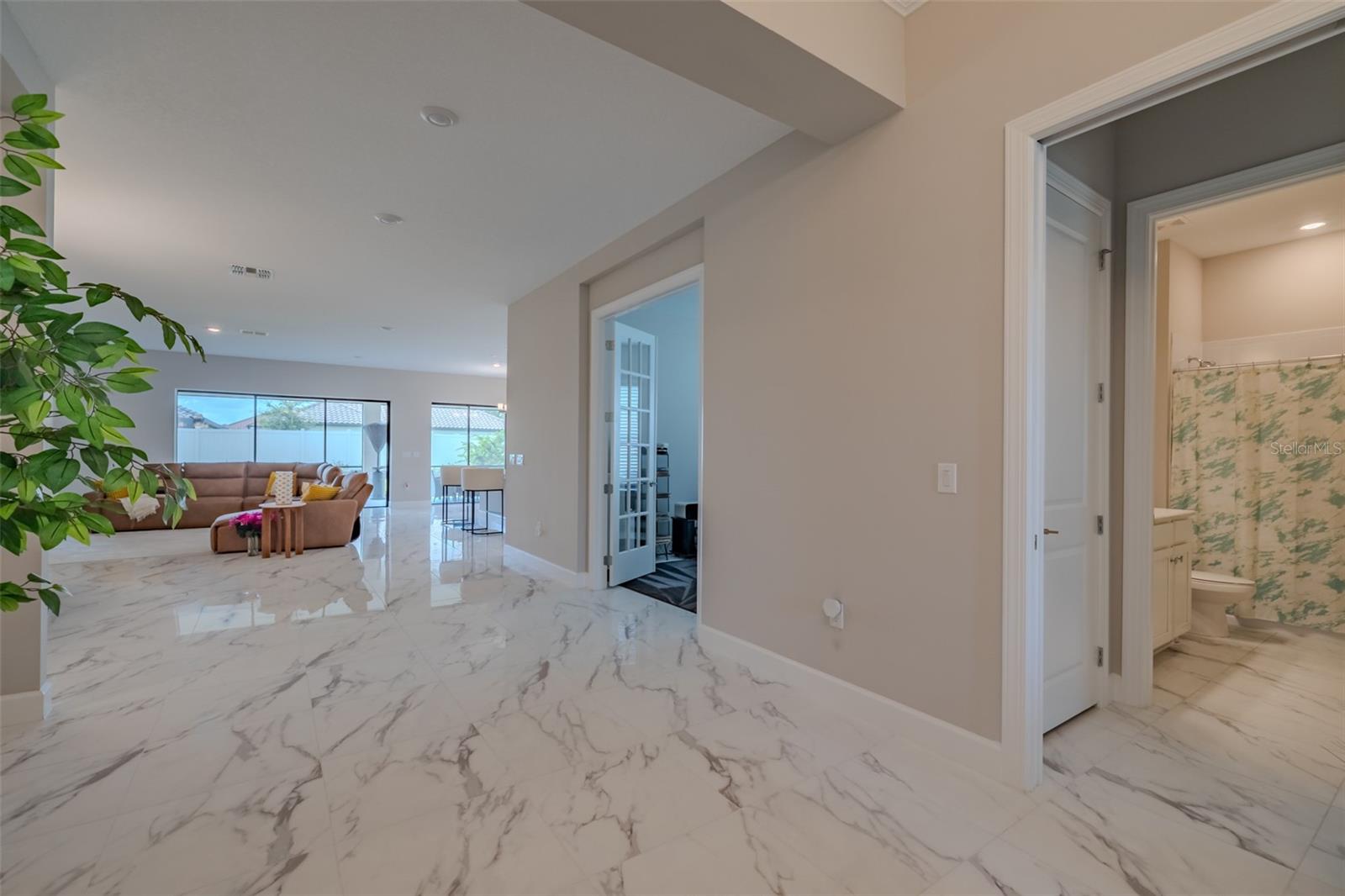 4727 FRECCIA LOOP