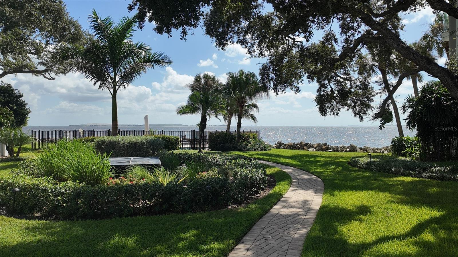 6212 BAYSHORE BLVD #F