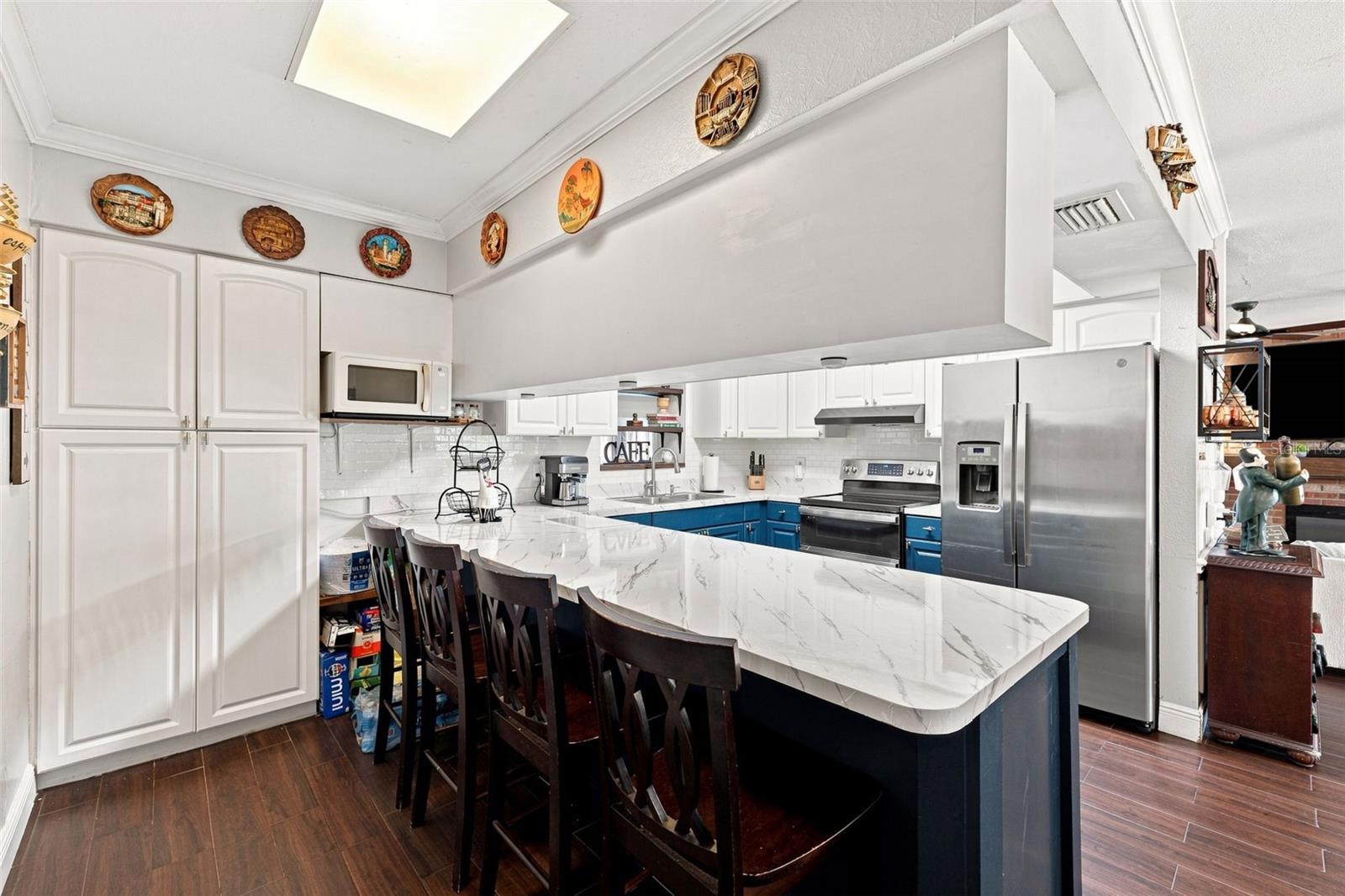 3104 W OSBORNE AVE