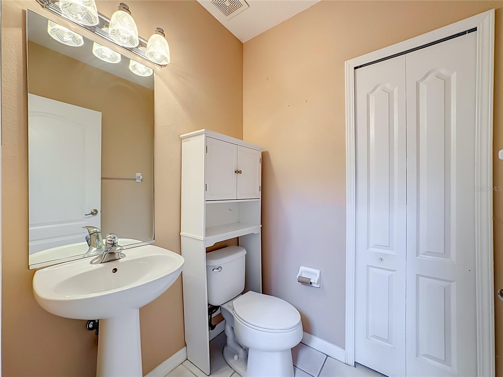 7931 CARRIAGE POINTE DR