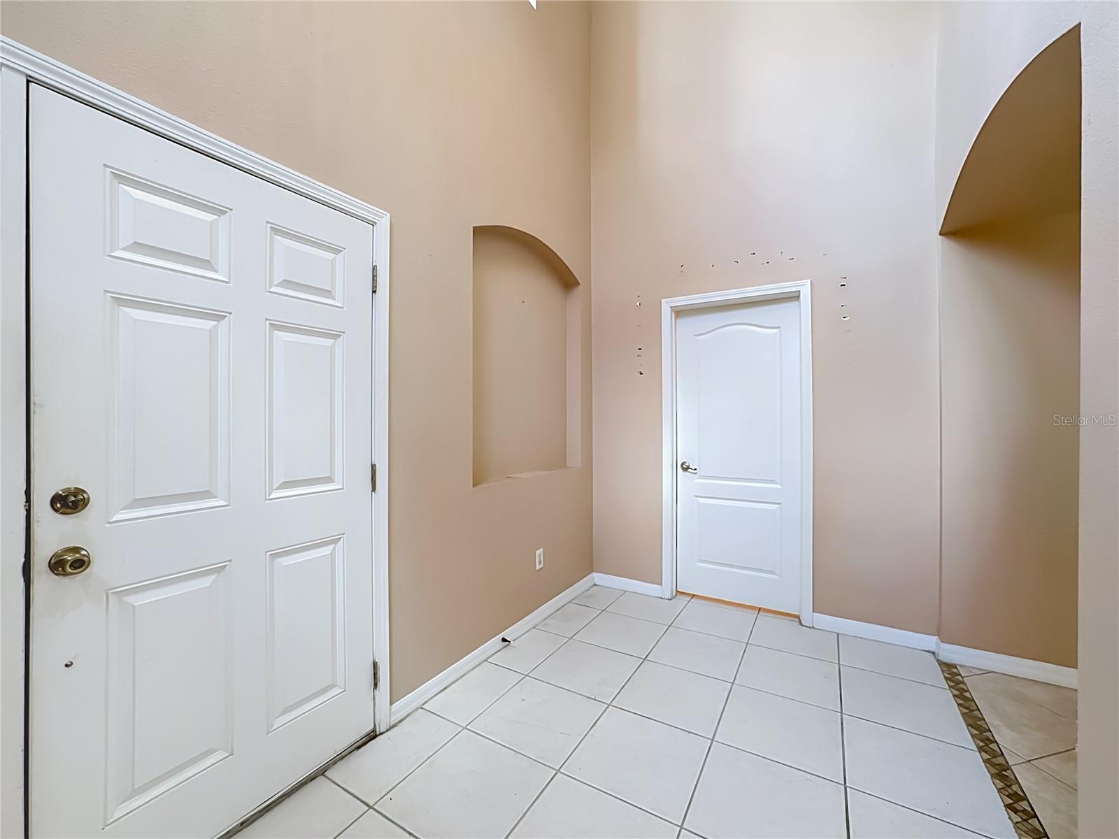 7931 CARRIAGE POINTE DR