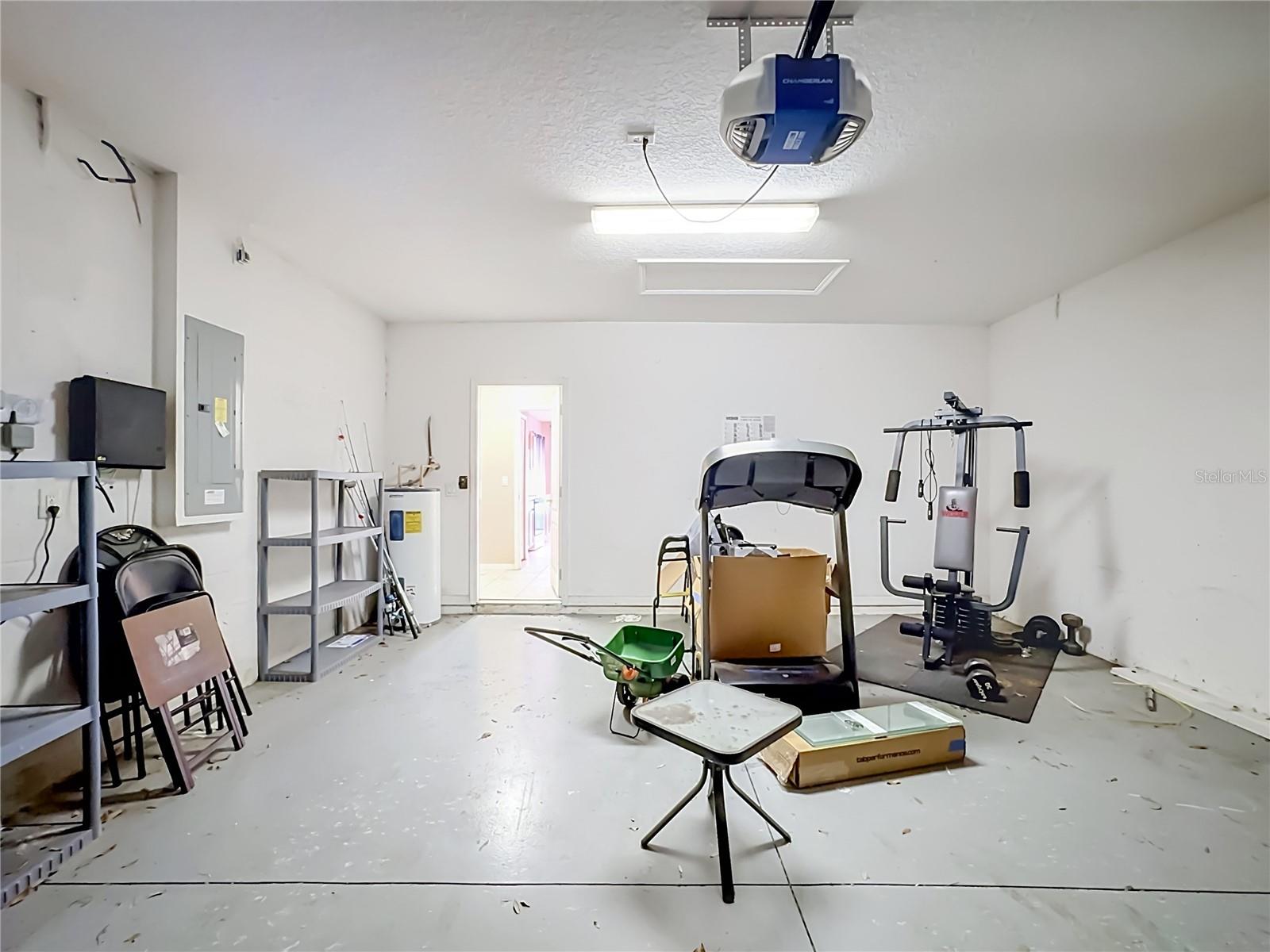 7931 CARRIAGE POINTE DR