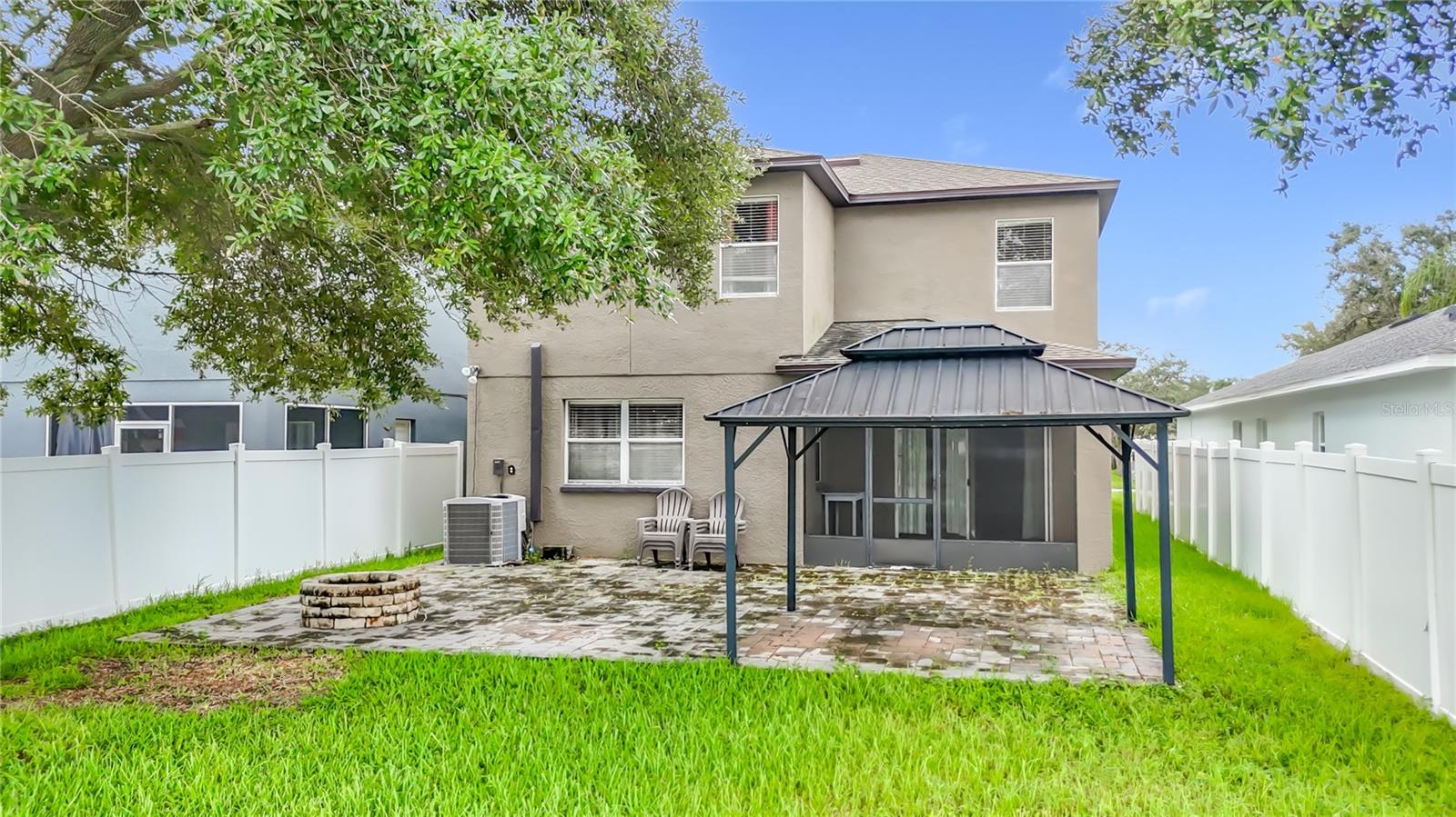 7931 CARRIAGE POINTE DR