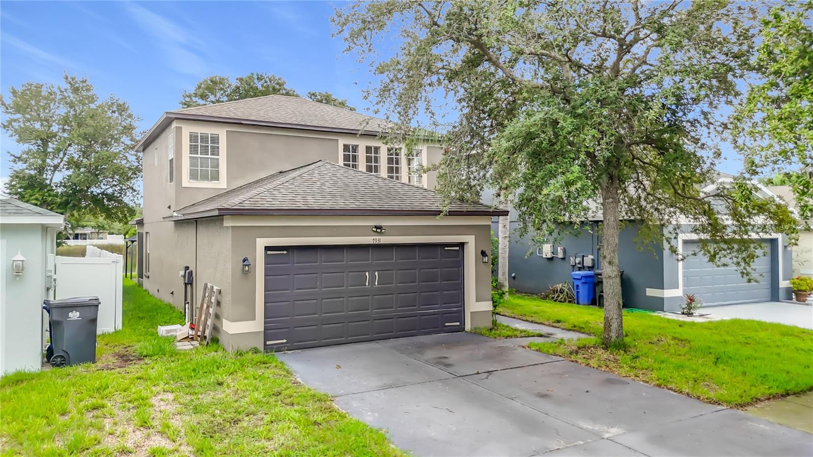 7931 CARRIAGE POINTE DR