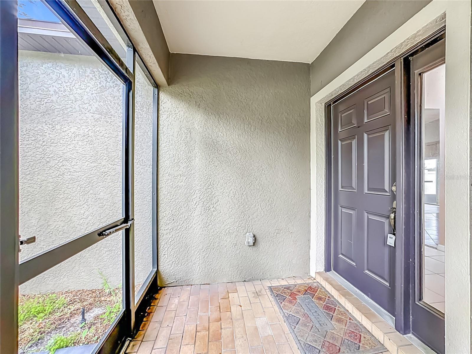 7931 CARRIAGE POINTE DR