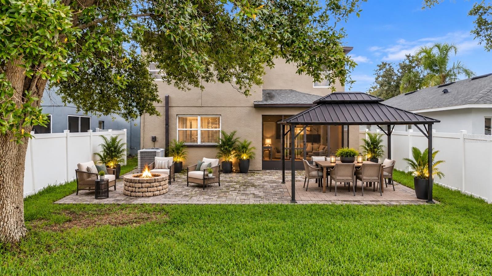 7931 CARRIAGE POINTE DR