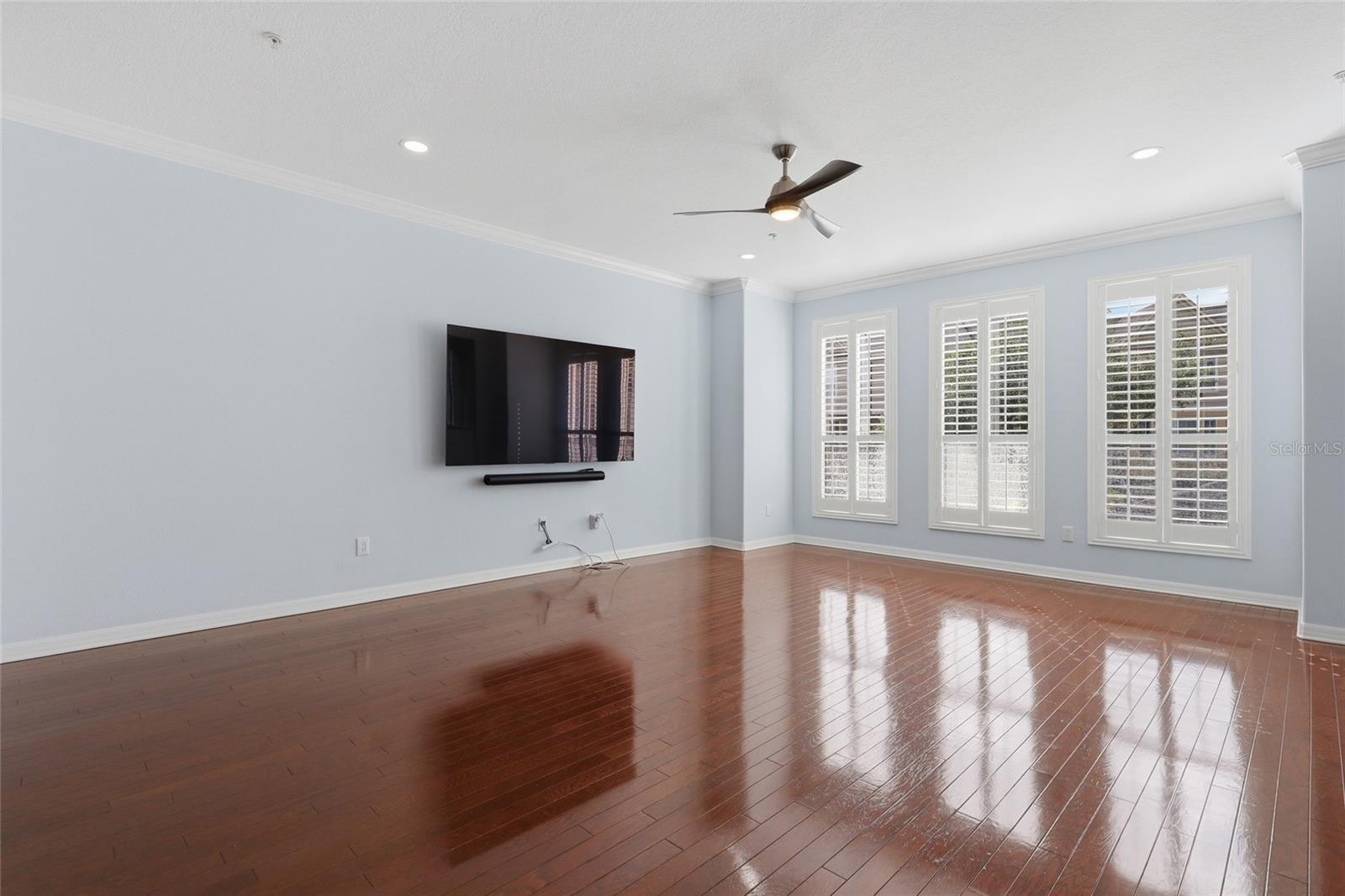 8703 SUNRISE JIB WAY