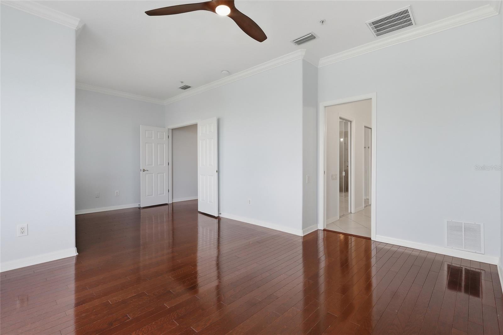 8703 SUNRISE JIB WAY