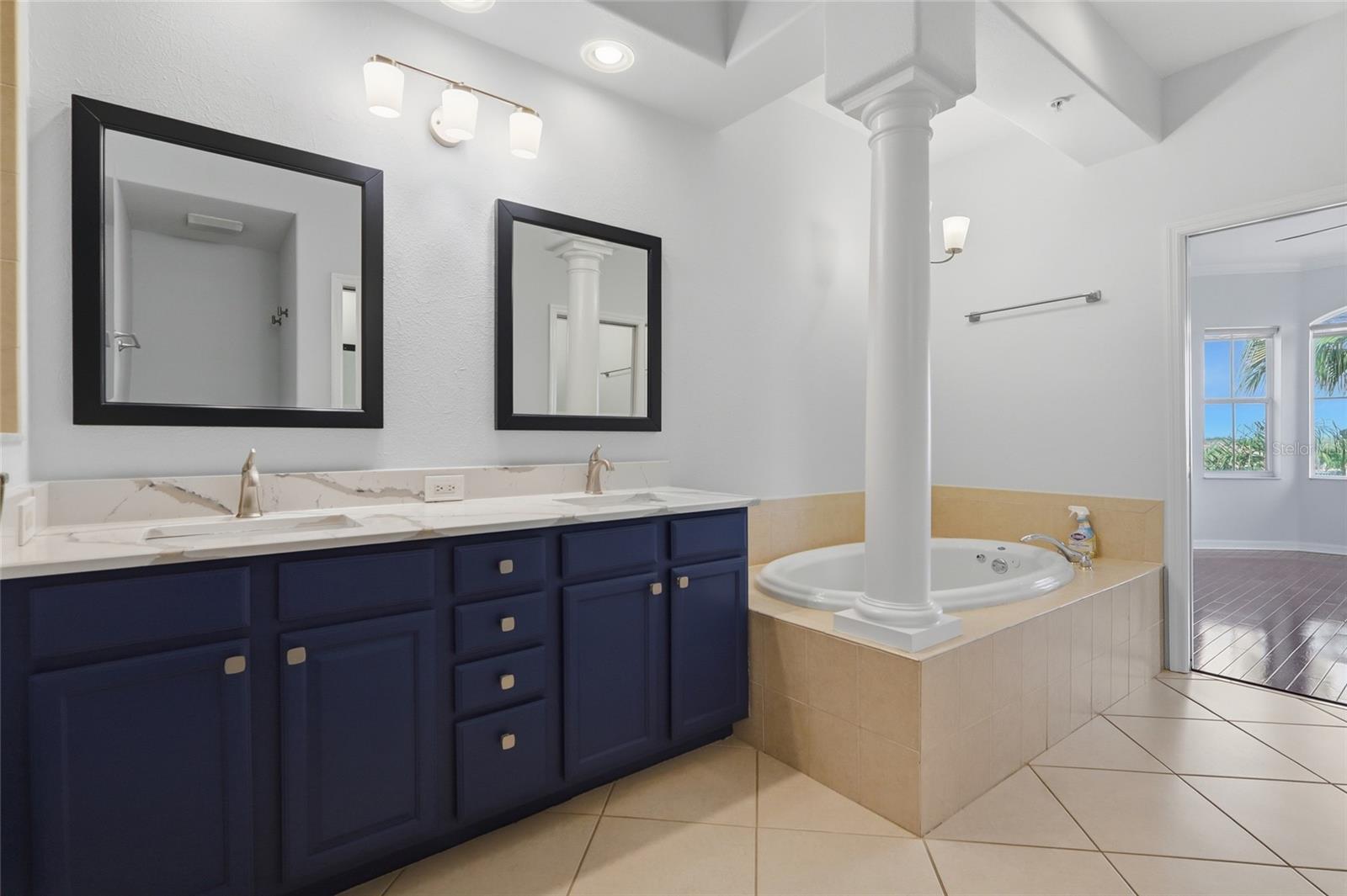 8703 SUNRISE JIB WAY