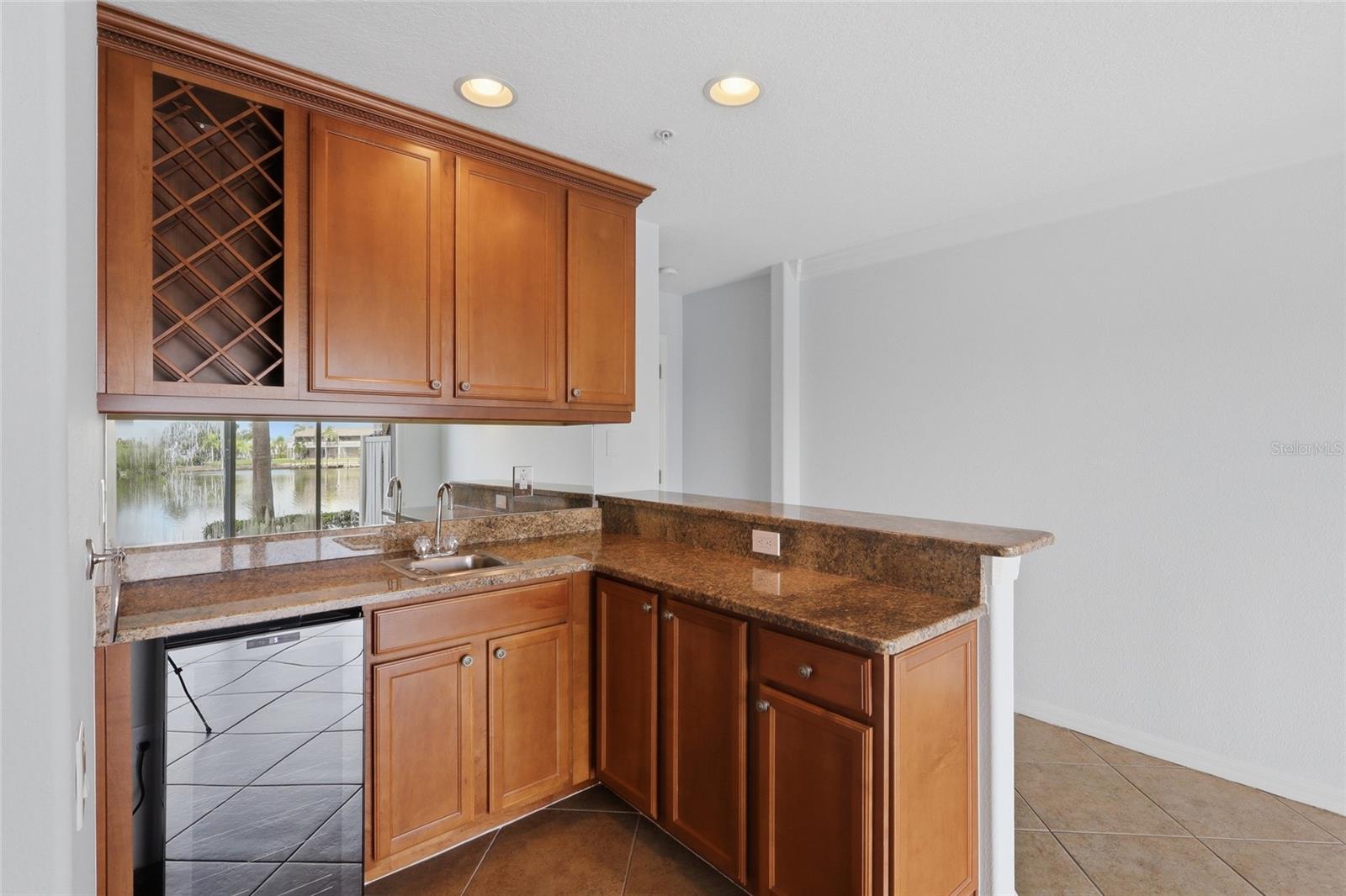 8703 SUNRISE JIB WAY