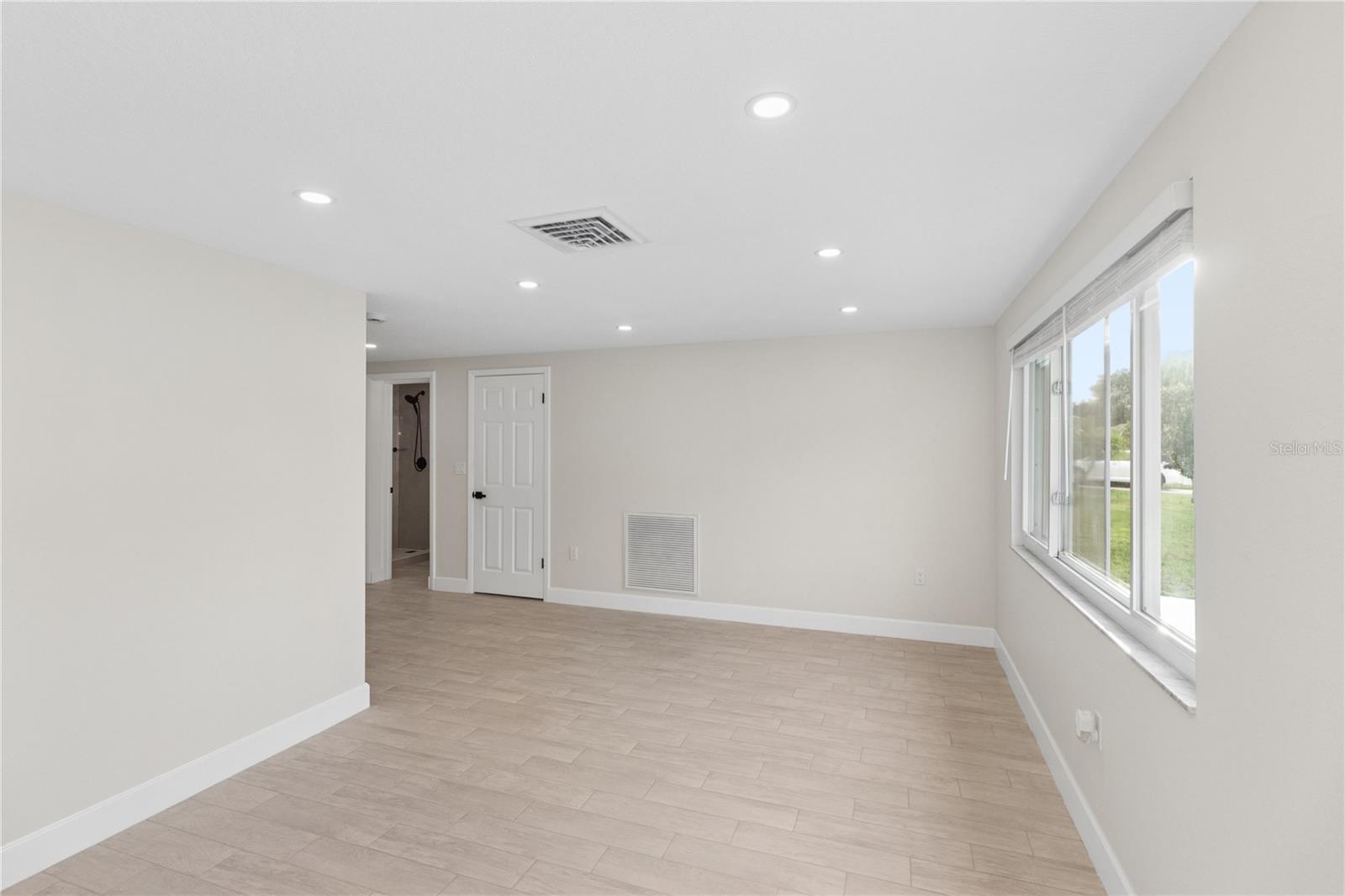 12220 MEADOWBROOK LN