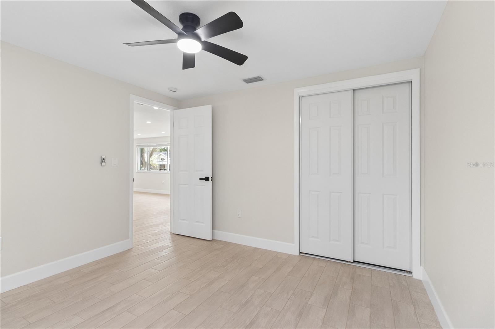 12220 MEADOWBROOK LN