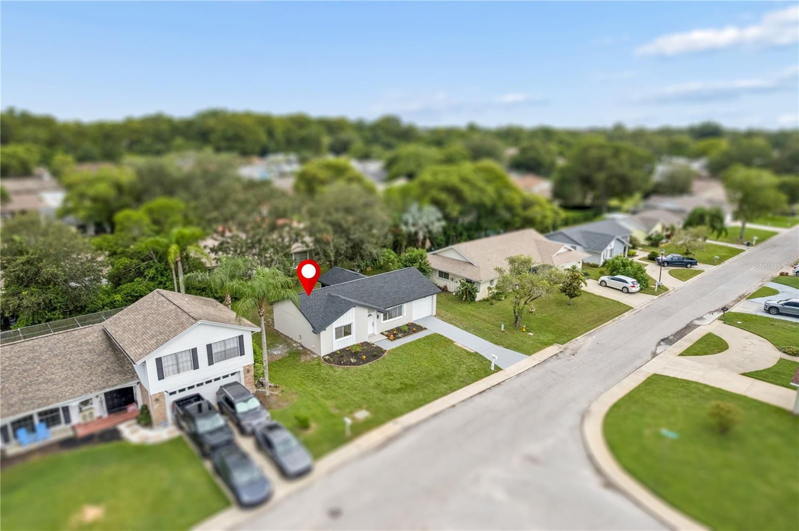 12220 MEADOWBROOK LN