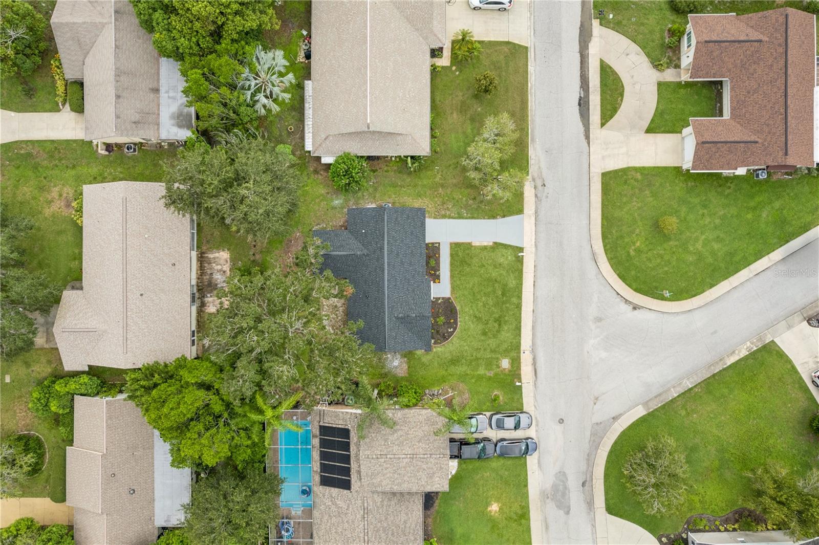 12220 MEADOWBROOK LN