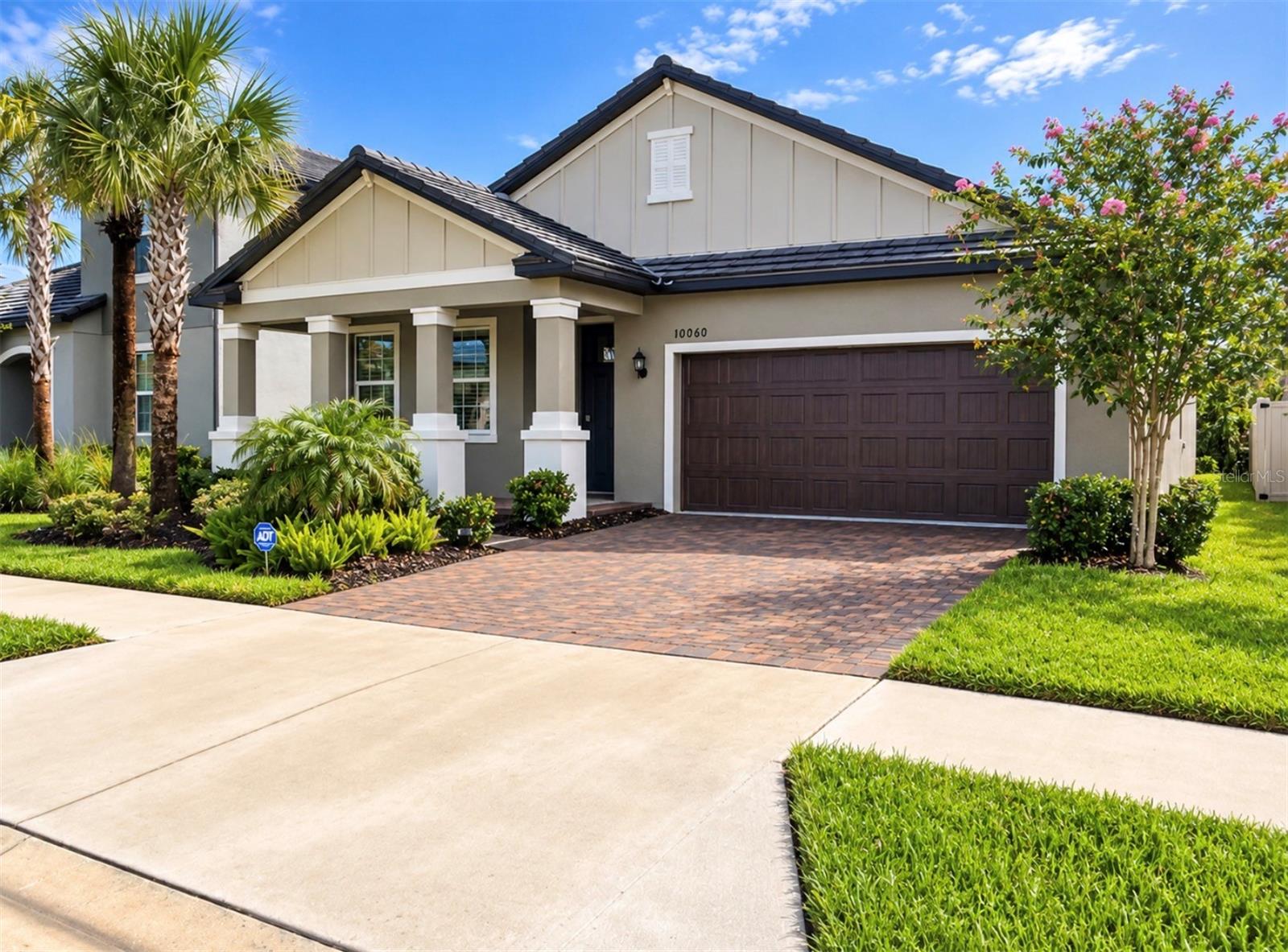 10060 BANYAN BREEZE BLVD