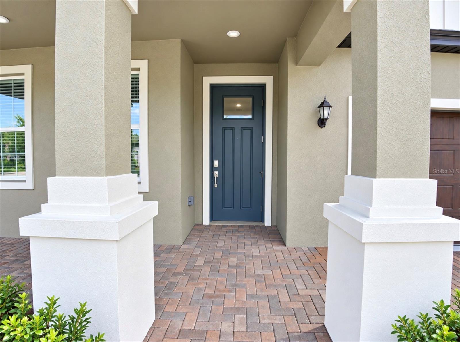 10060 BANYAN BREEZE BLVD