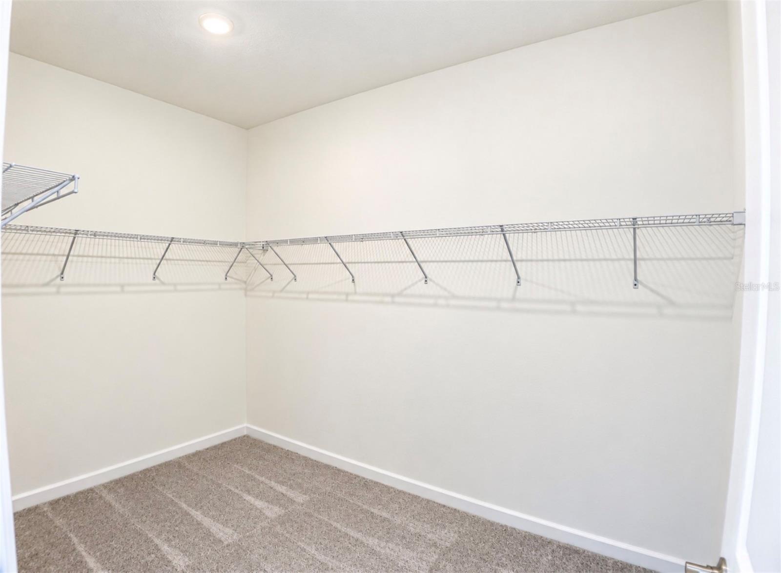 10060 BANYAN BREEZE BLVD