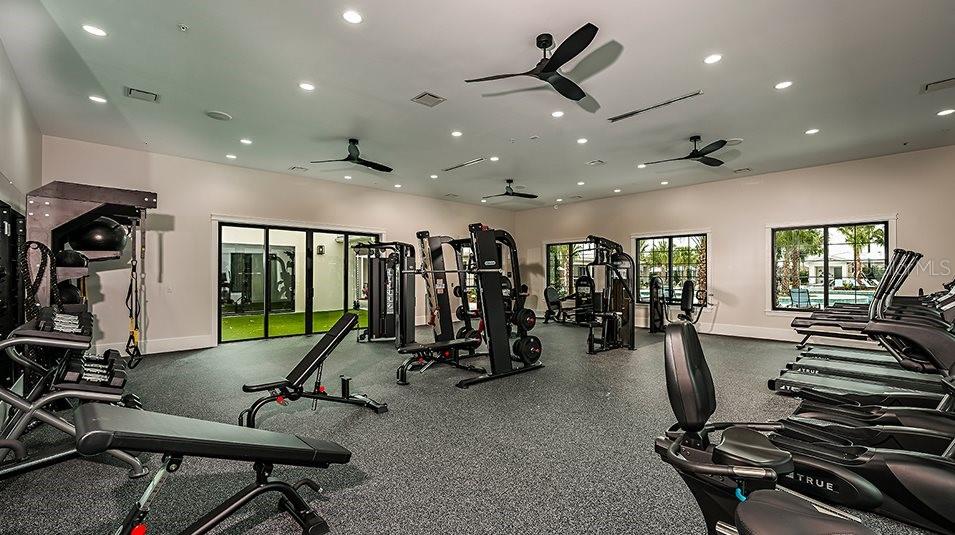 10060 BANYAN BREEZE BLVD