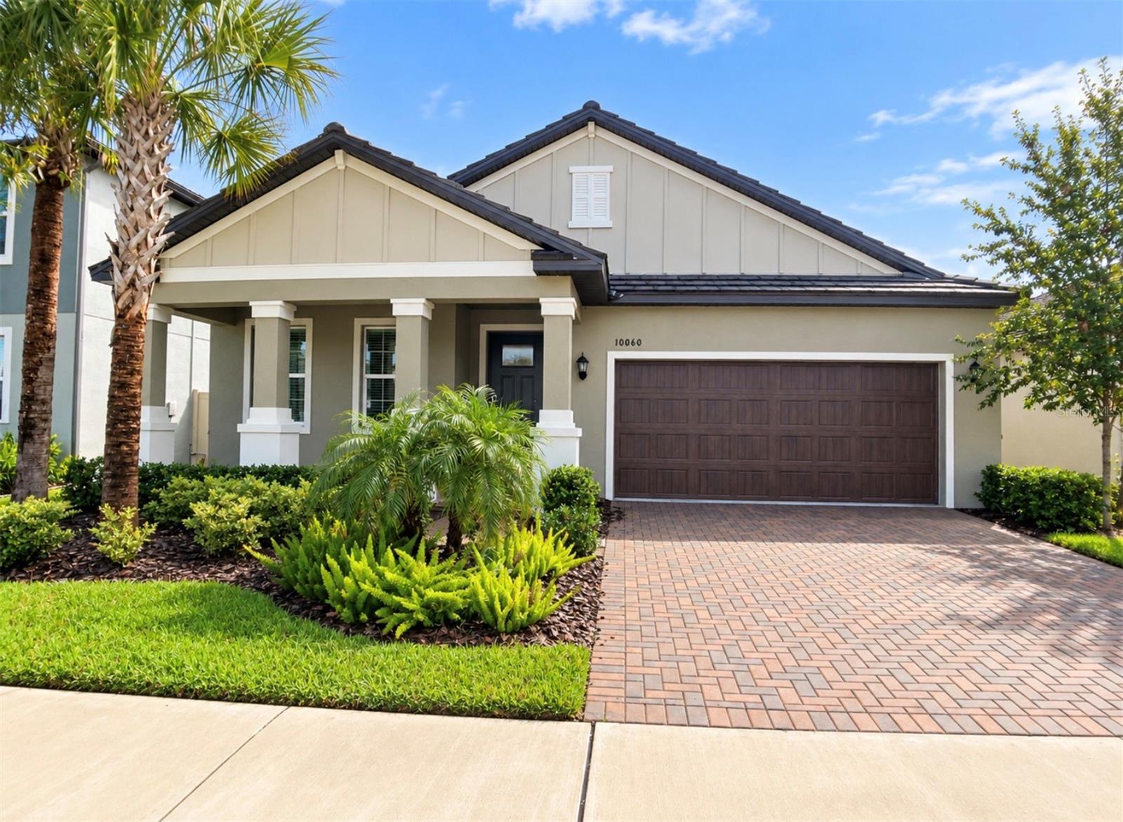 10060 BANYAN BREEZE BLVD