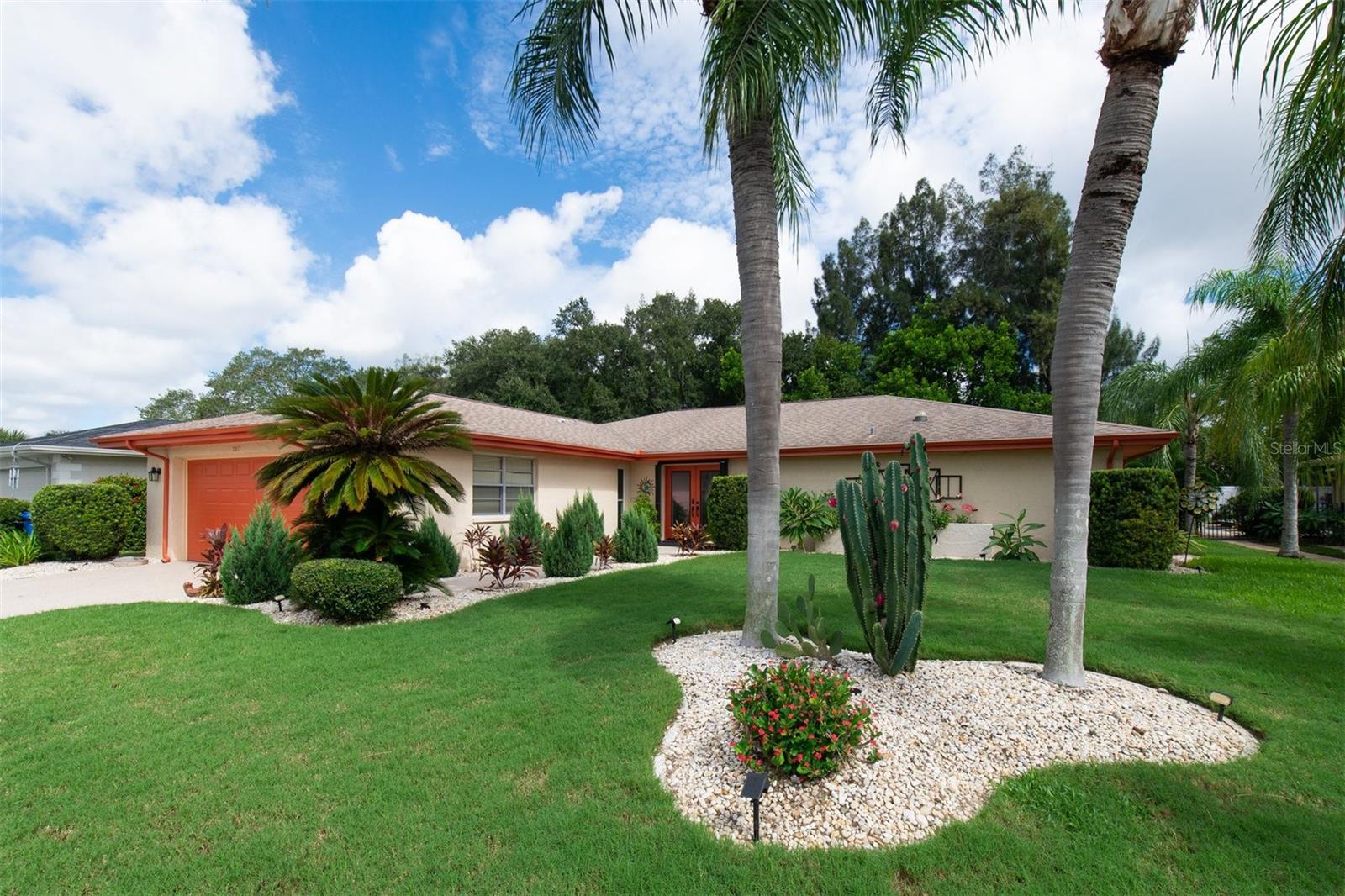 207 AMESBURY CIR