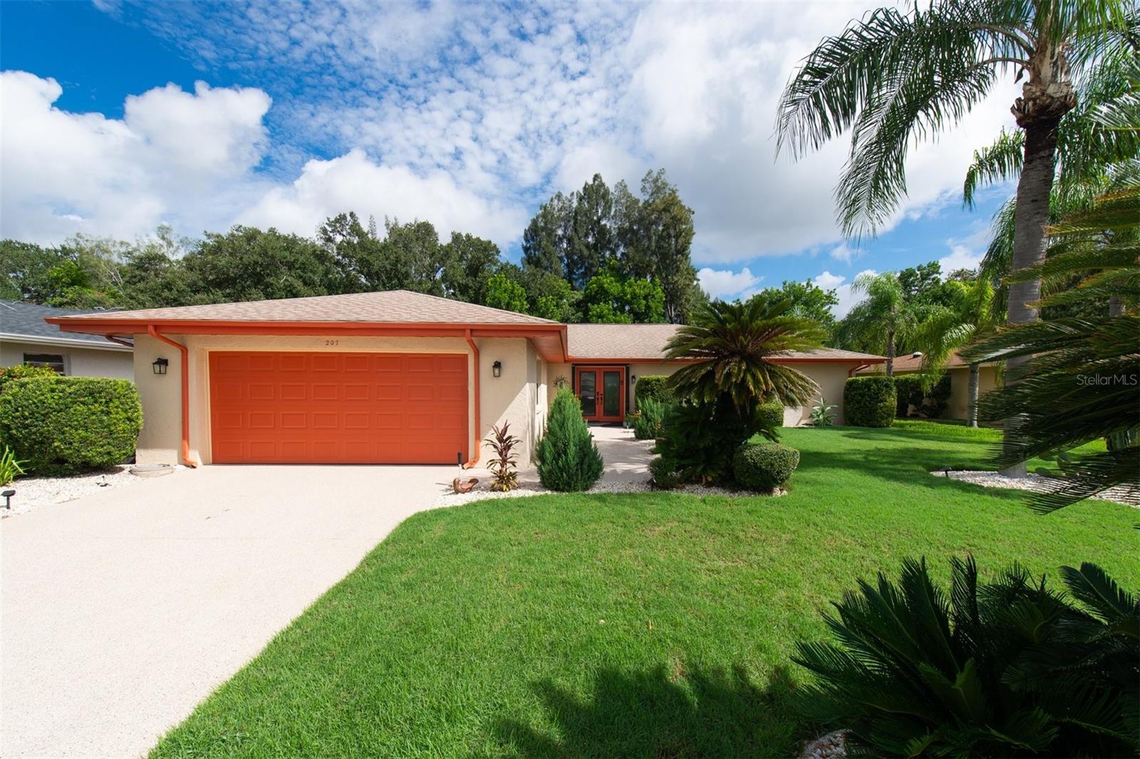 207 AMESBURY CIR
