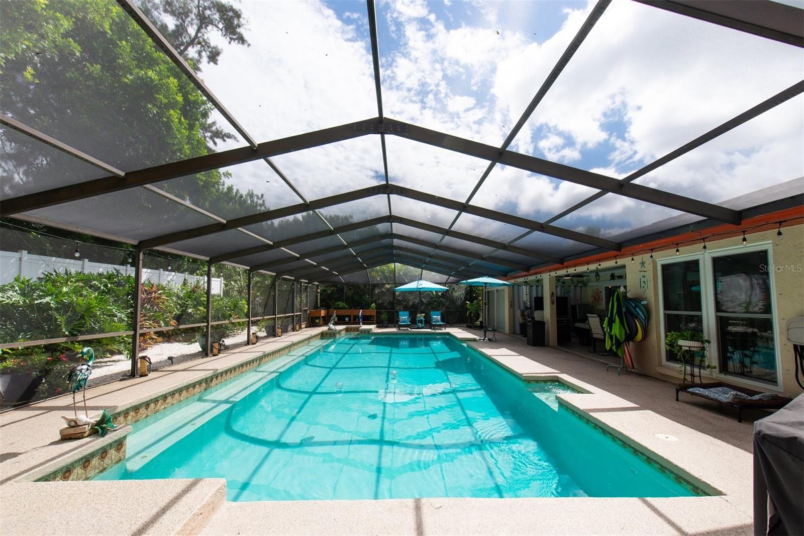 207 AMESBURY CIR